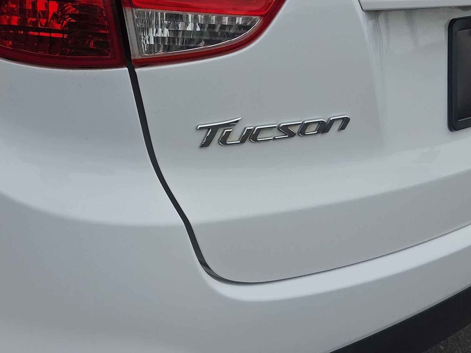Thumbnail: 2014 Hyundai Tucson - 15