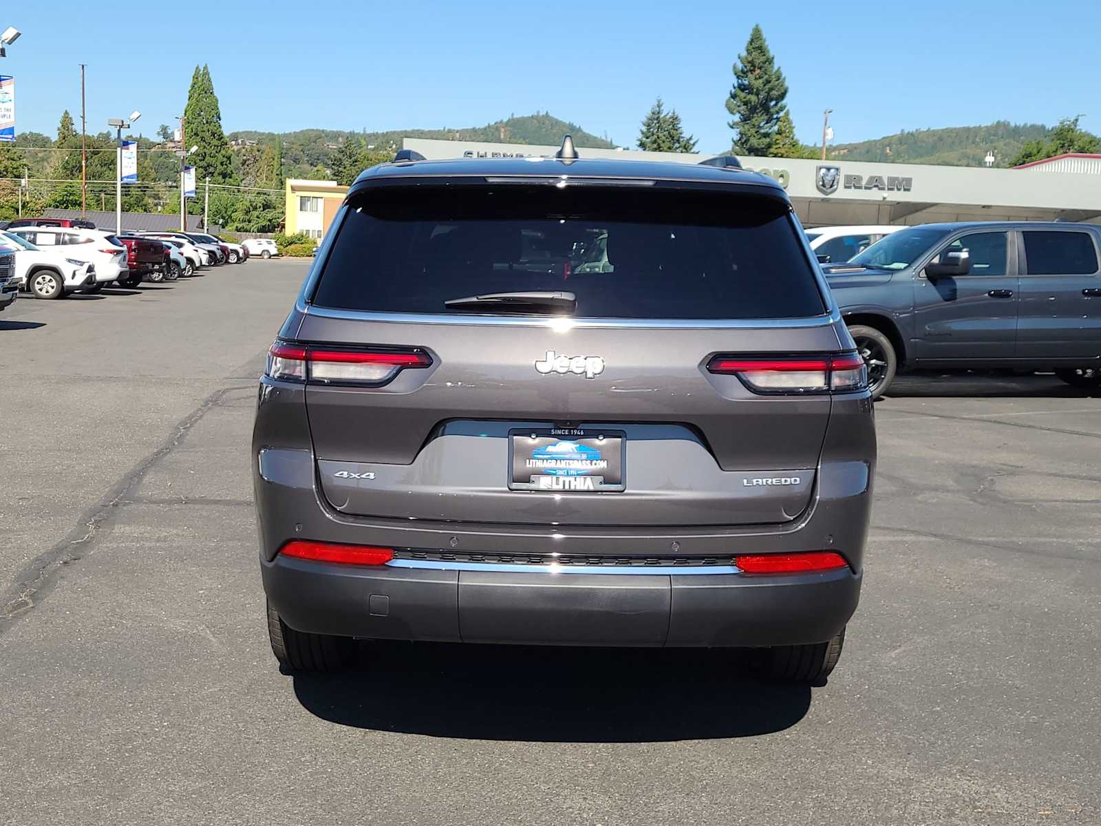 Thumbnail: 2025 Jeep Grand Cherokee - 13