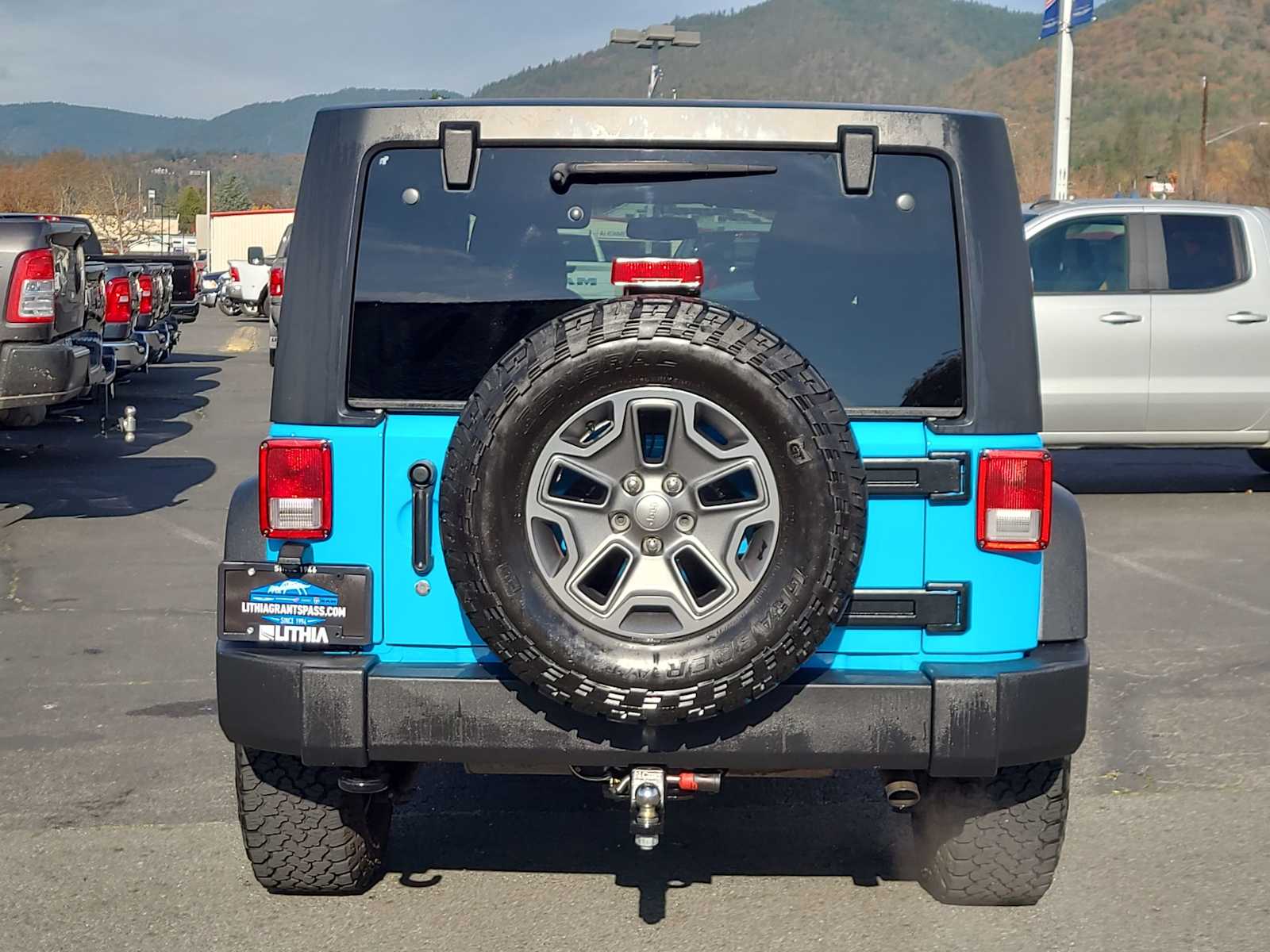 Thumbnail: 2017 Jeep Wrangler - 13