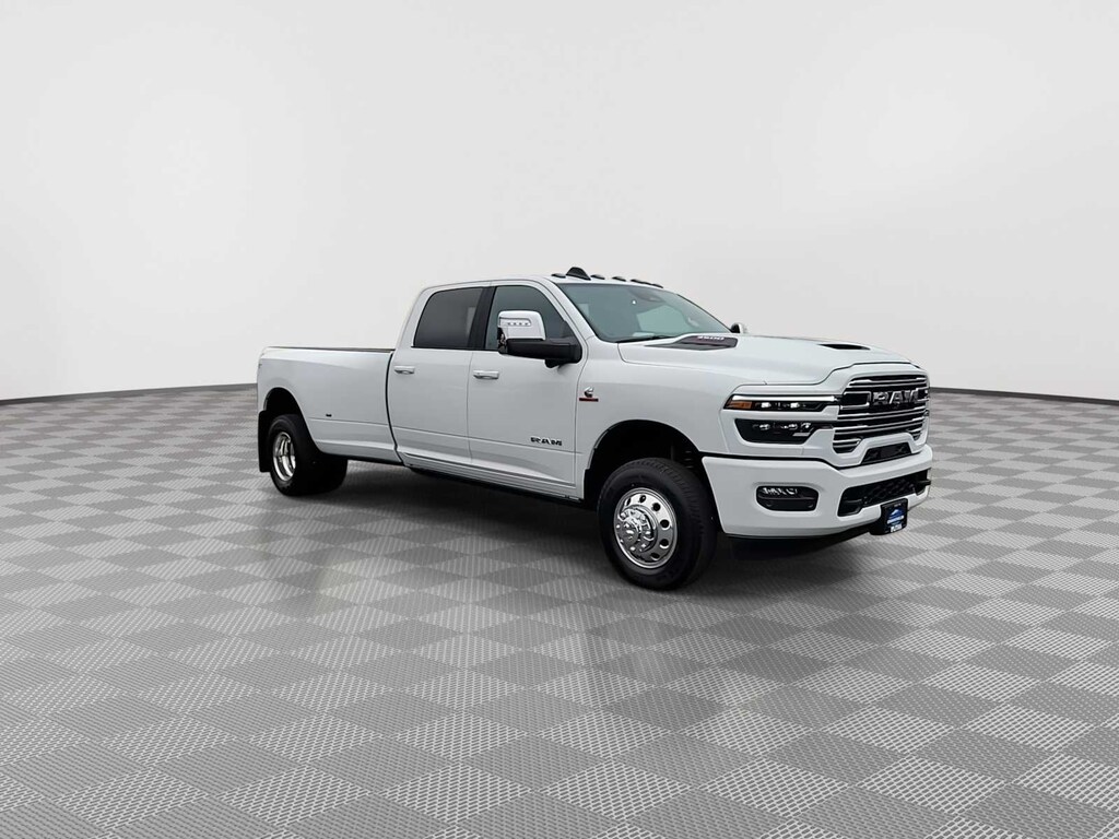 New 2026 Ram 3500 LARAMIE CREW CAB 4X4 8' BOX Pickup