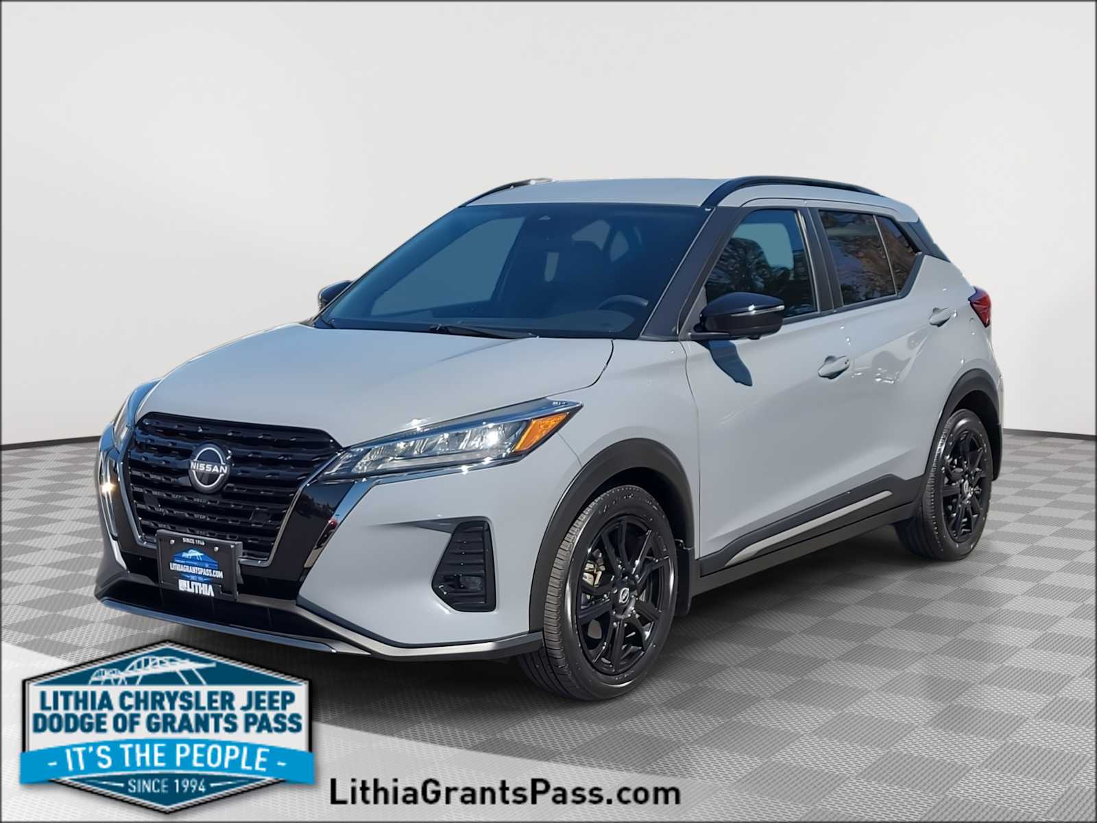 Thumbnail: 2023 Nissan Kicks - 1