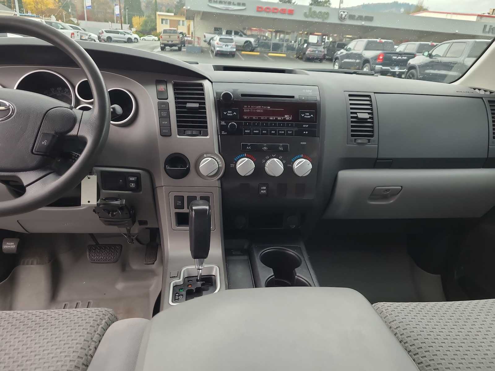 Thumbnail: 2011 Toyota Tundra - 18