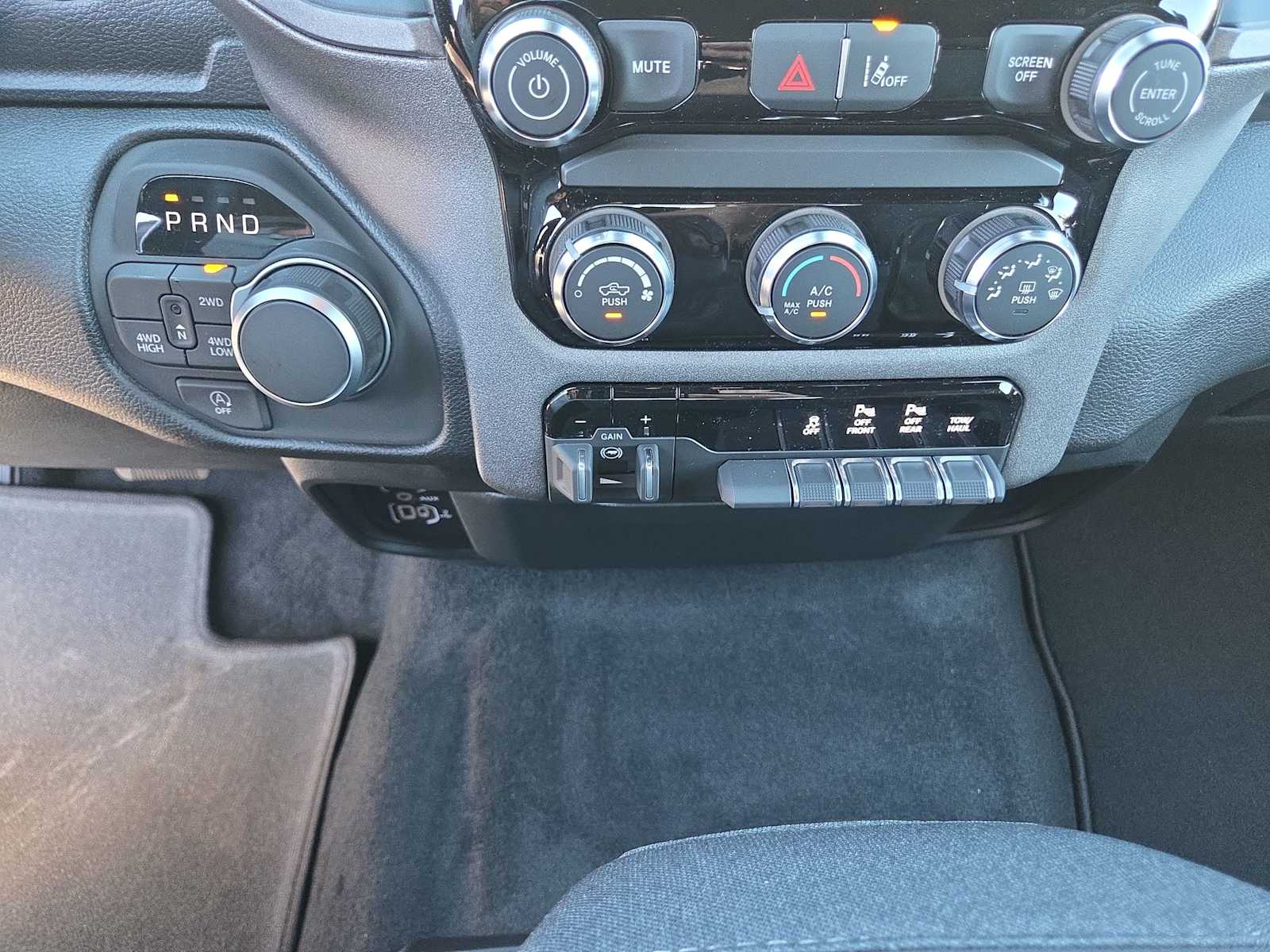 Thumbnail: 2026 RAM 1500 - 25