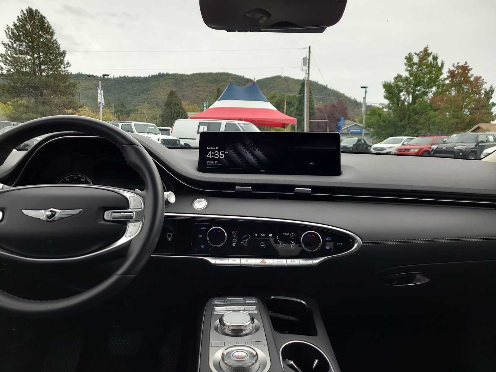 Thumbnail: 2025 Genesis GV70 - 18