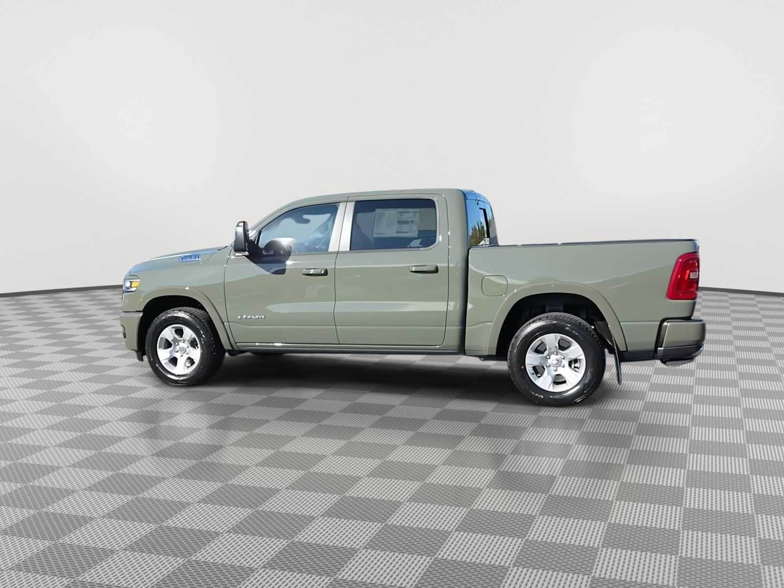 Thumbnail: 2026 RAM 1500 - 5