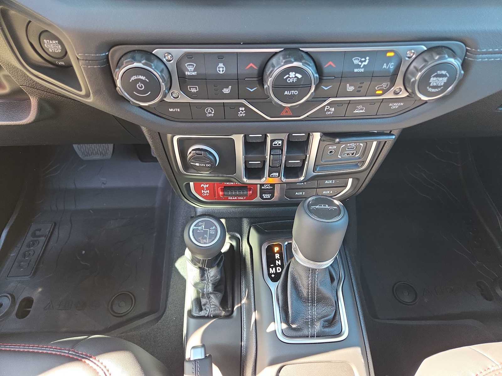 Thumbnail: 2026 Jeep Gladiator - 25