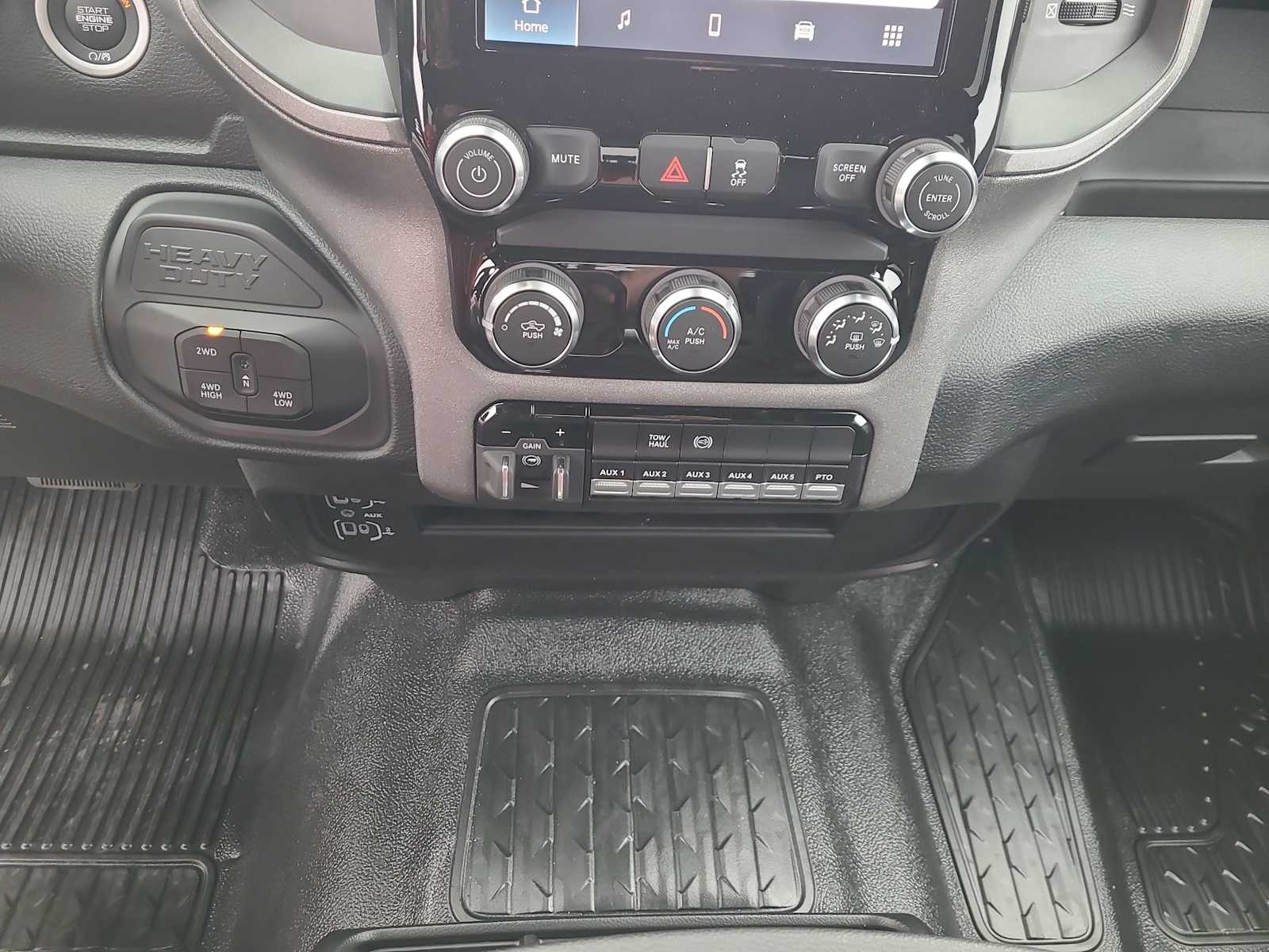 Thumbnail: 2026 RAM 3500 - 25