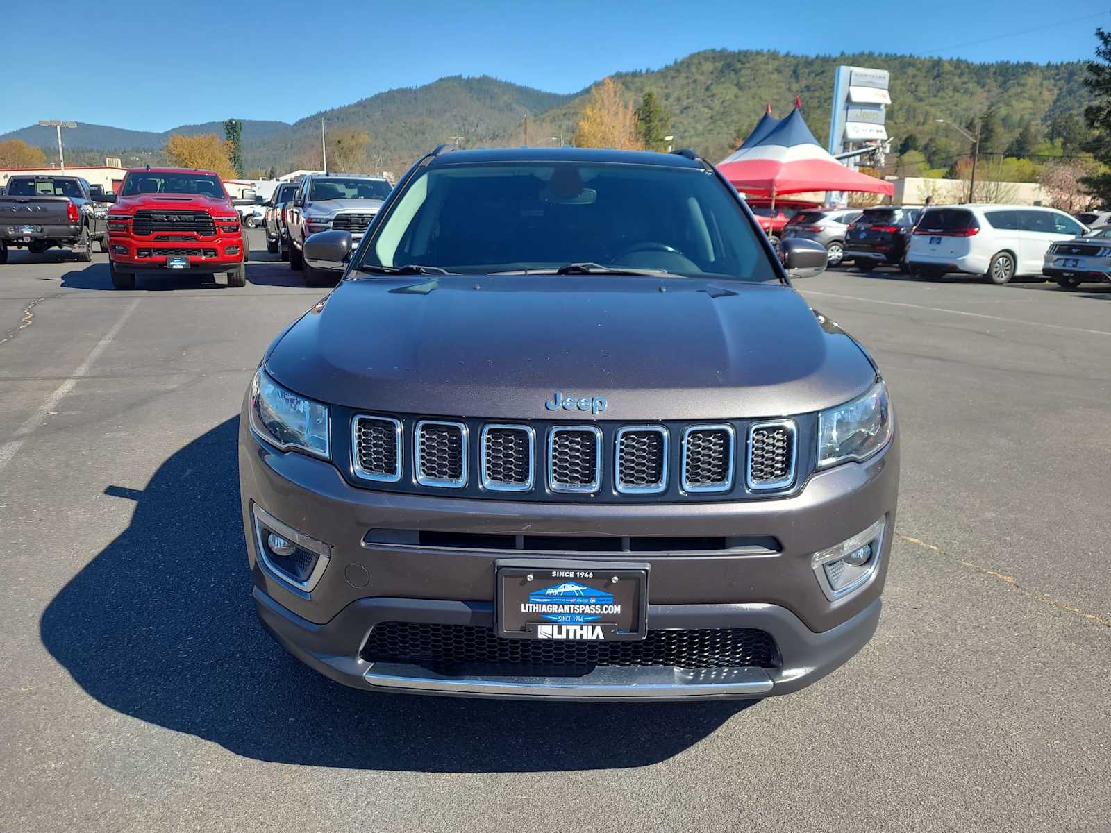 Thumbnail: 2019 Jeep Compass - 14
