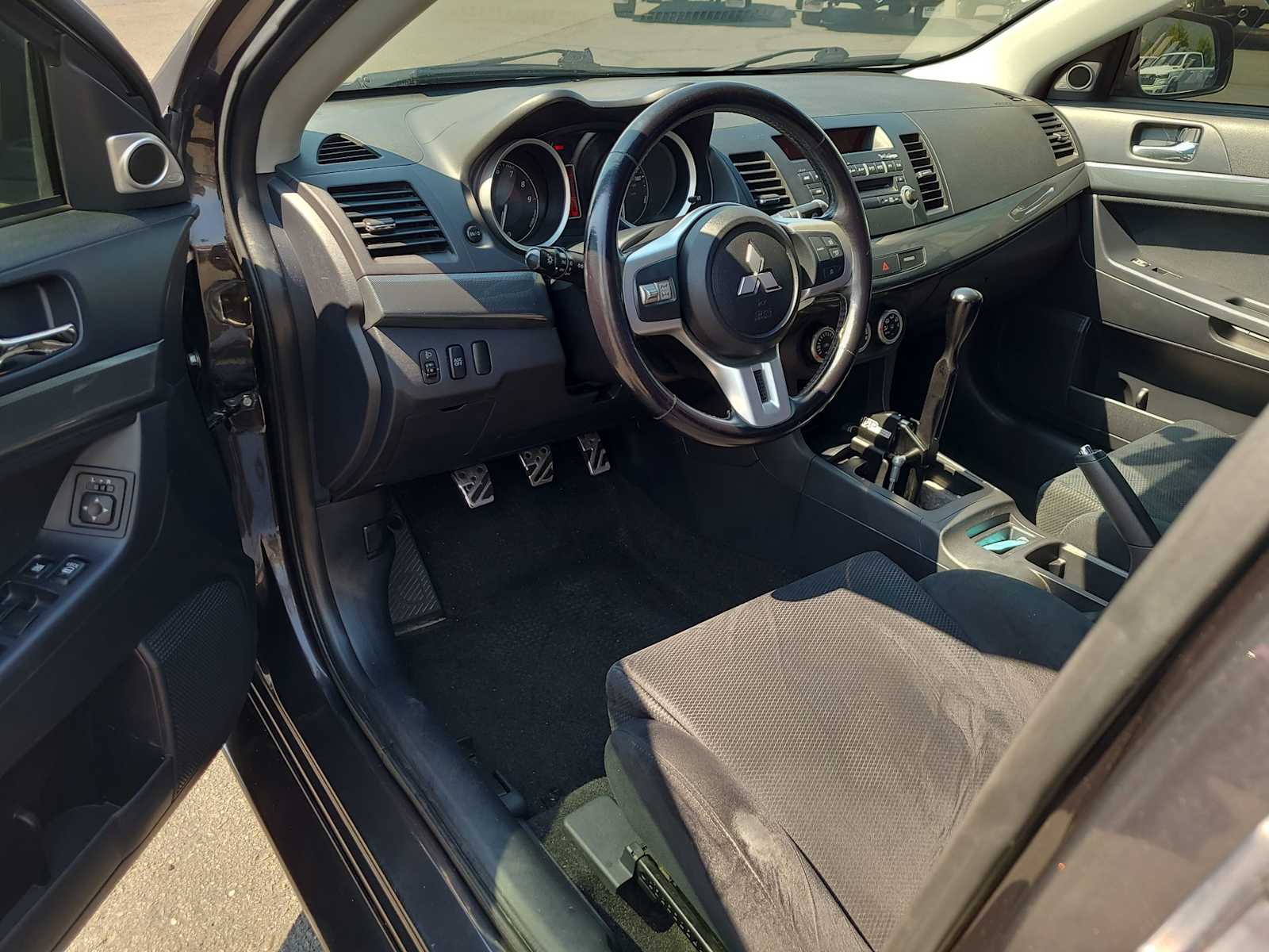 Thumbnail: 2008 Mitsubishi Lancer - 10