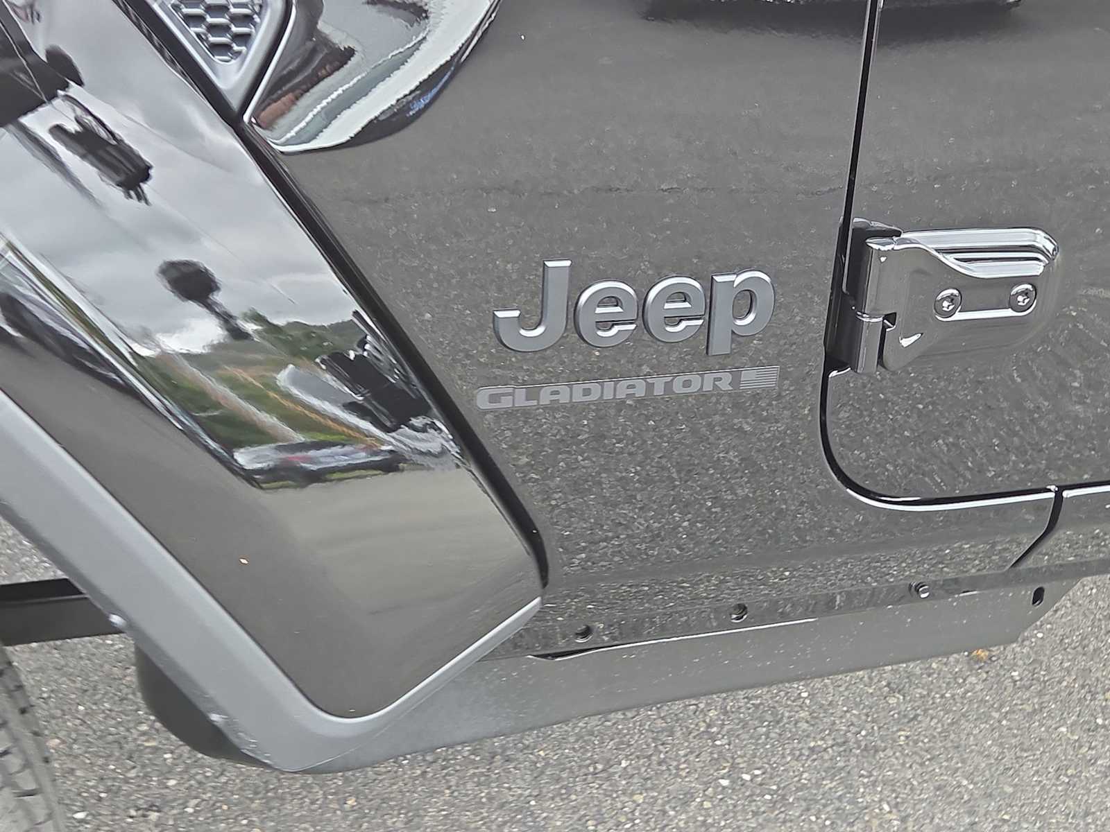 Thumbnail: 2026 Jeep Gladiator - 15