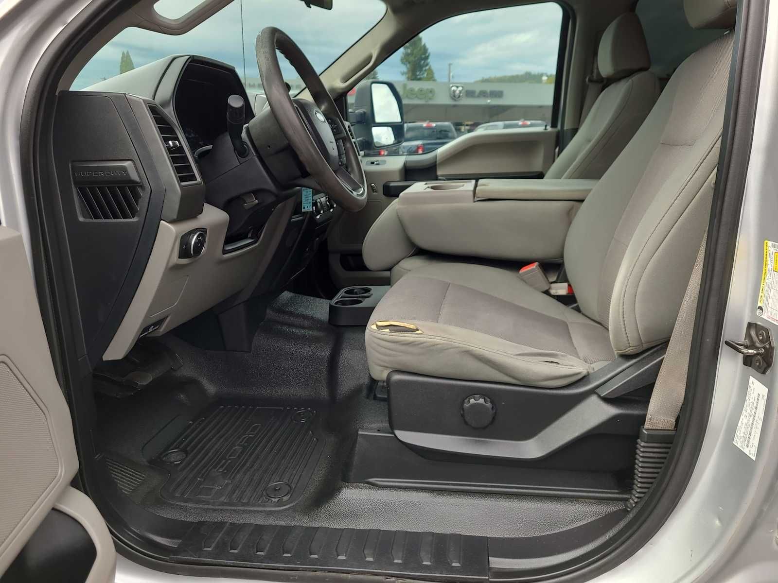 Thumbnail: 2019 Ford Econoline - 19