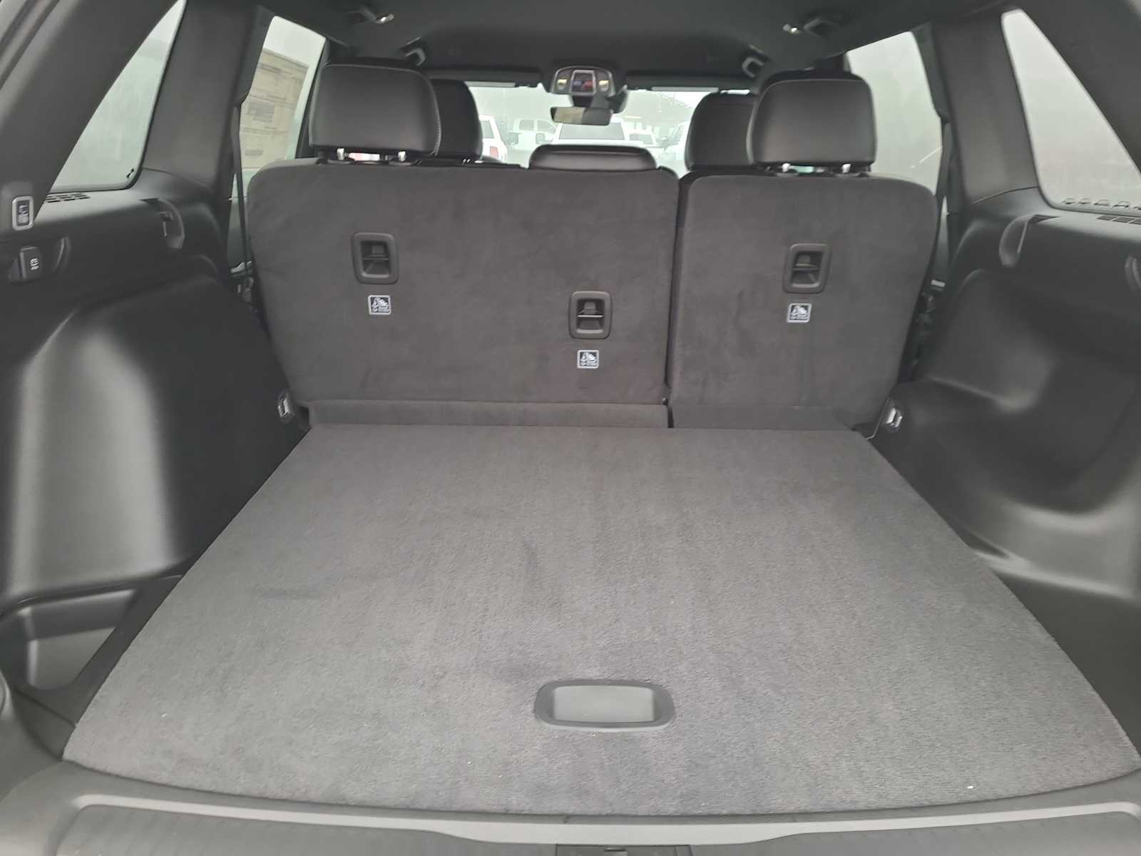 Thumbnail: 2026 Jeep Grand Cherokee - 27