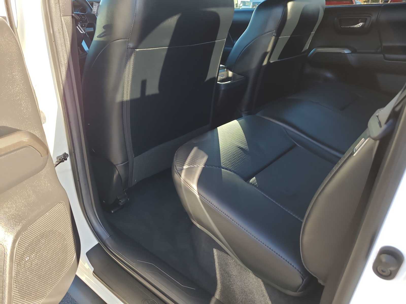 Thumbnail: 2023 Toyota Tacoma - 20