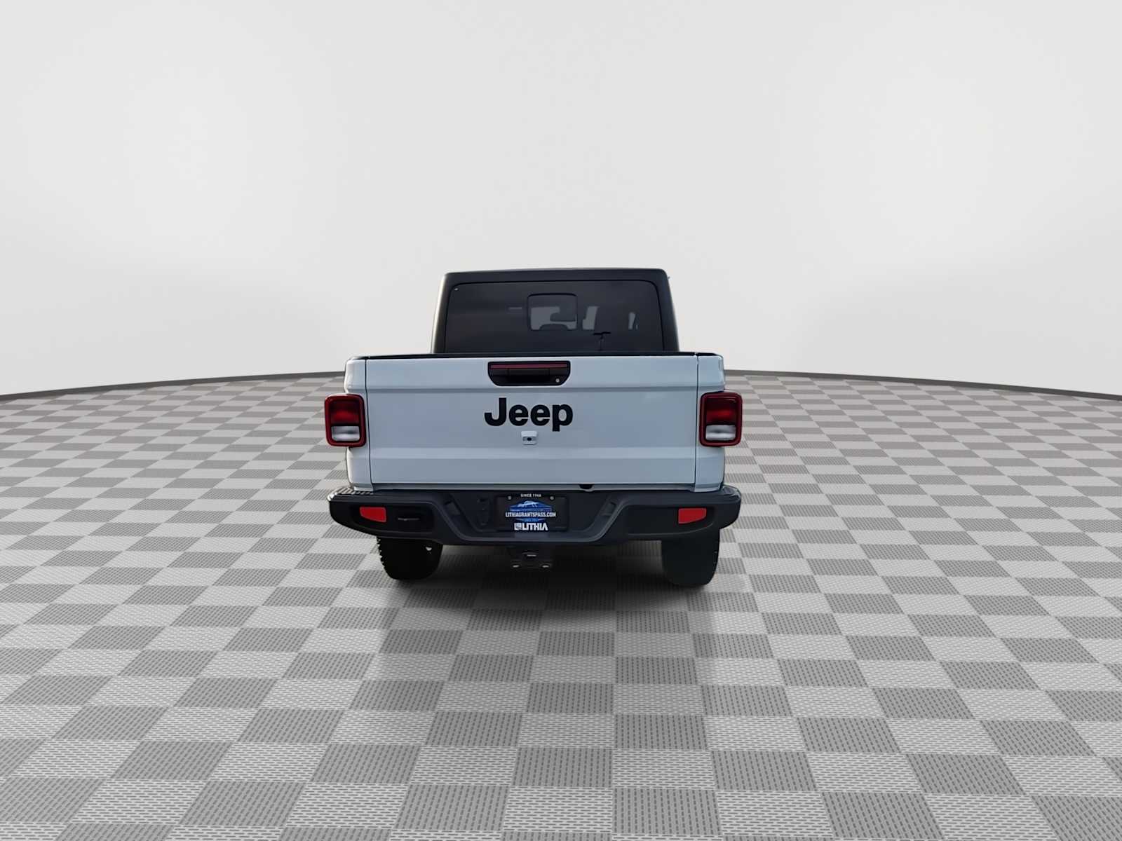 Thumbnail: 2023 Jeep Gladiator - 7
