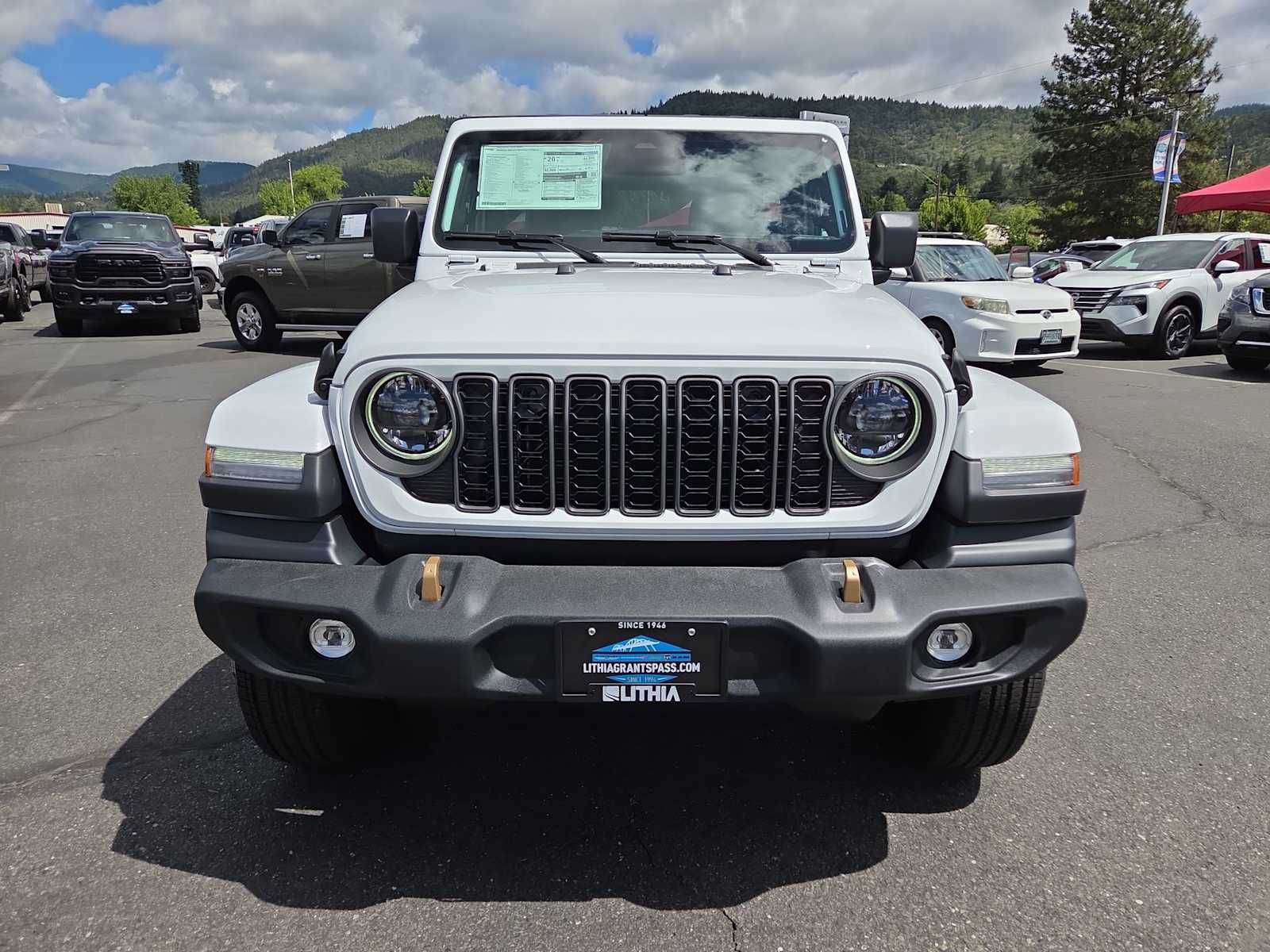 Thumbnail: 2026 Jeep Wrangler - 14