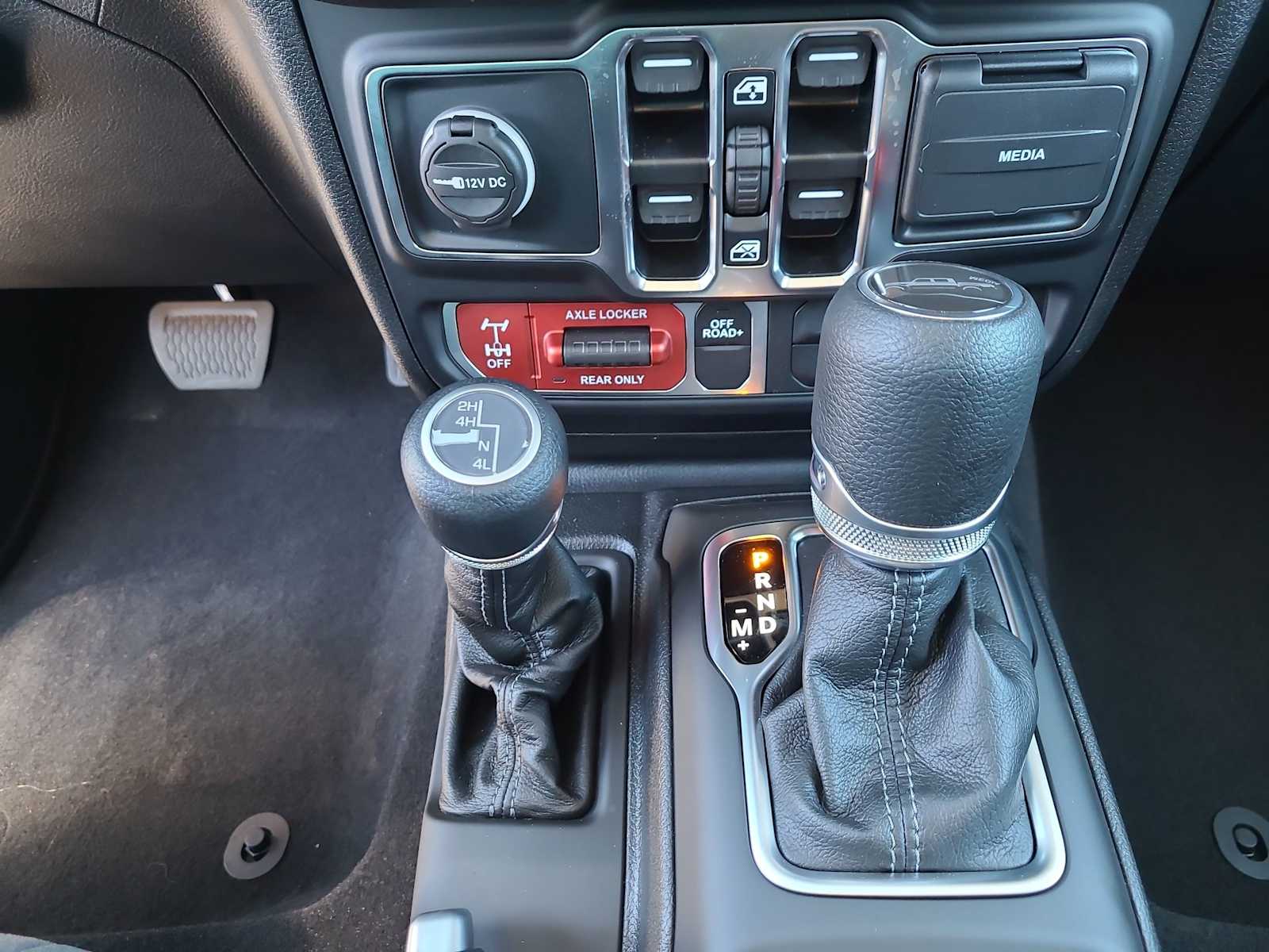Thumbnail: 2025 Jeep Gladiator - 25