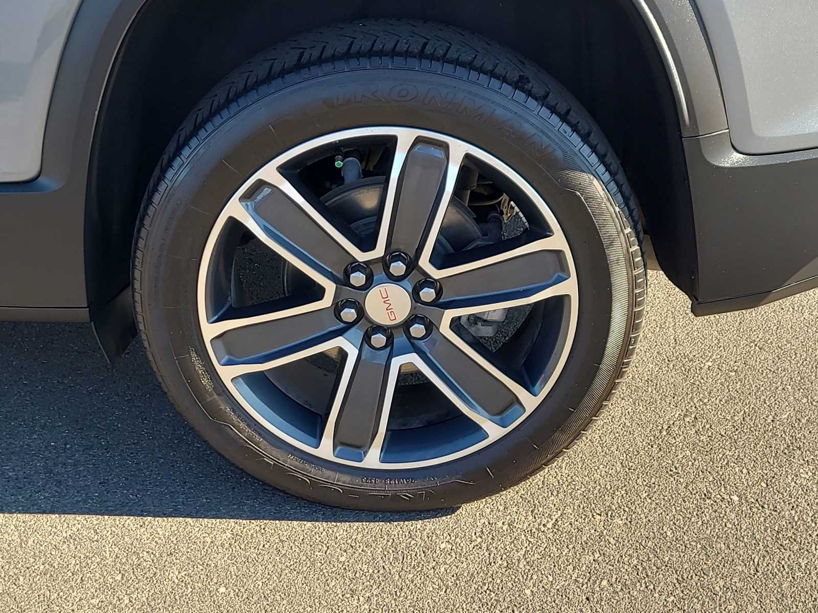 Thumbnail: 2021 GMC Acadia - 16