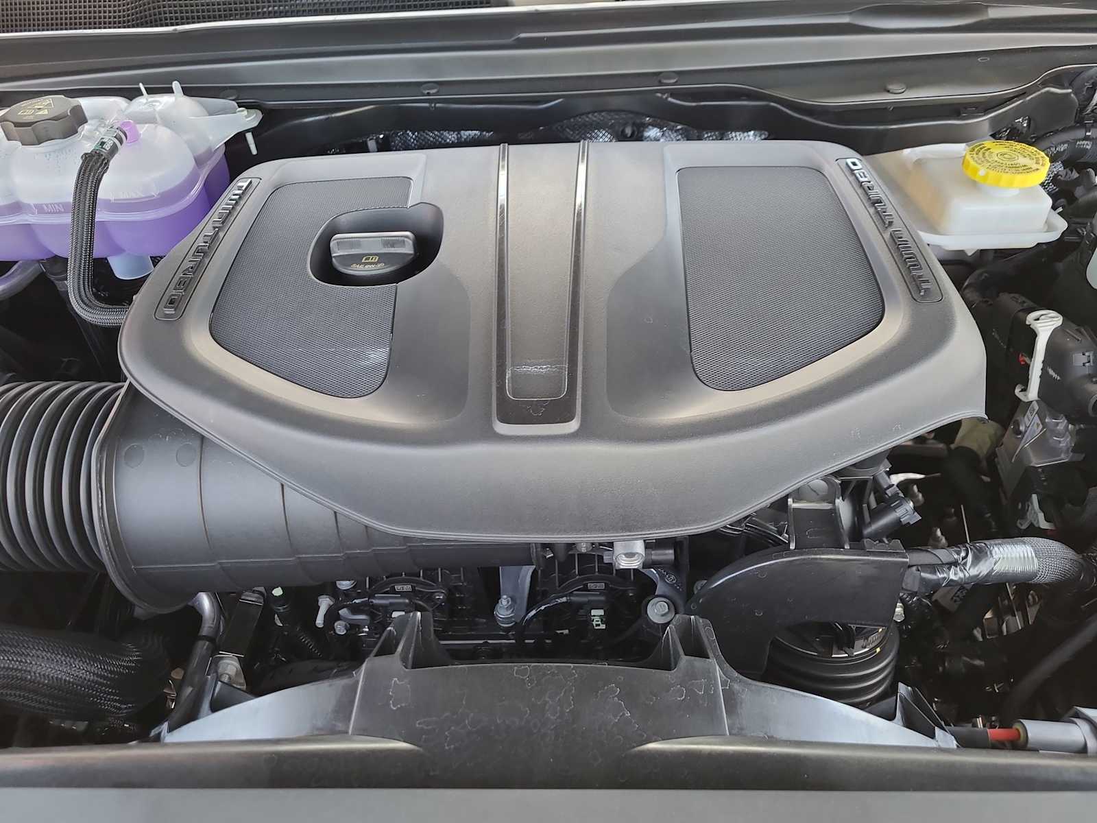 Thumbnail: 2025 RAM 1500 - 17