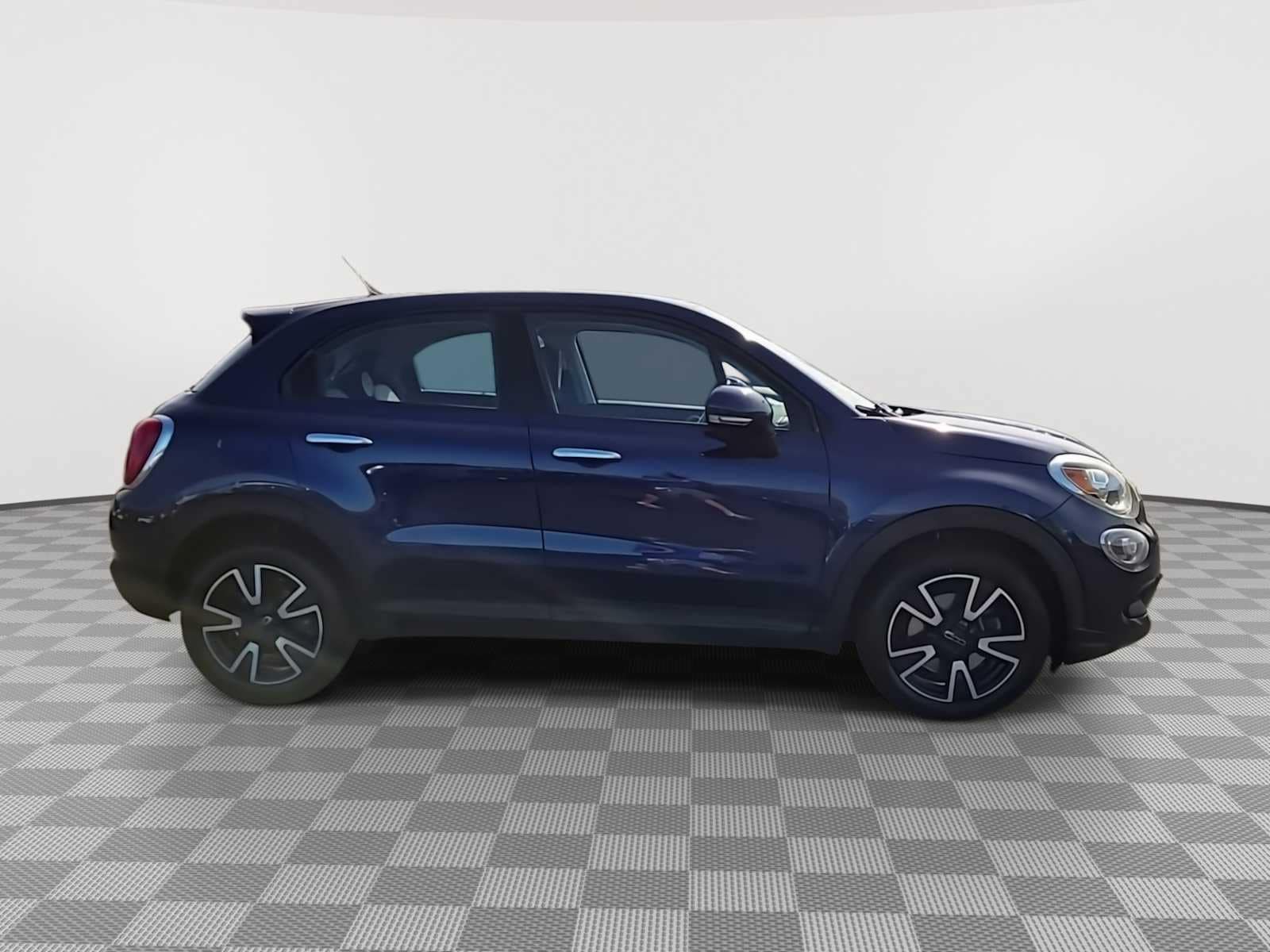 Thumbnail: 2017 Fiat 500X - 9