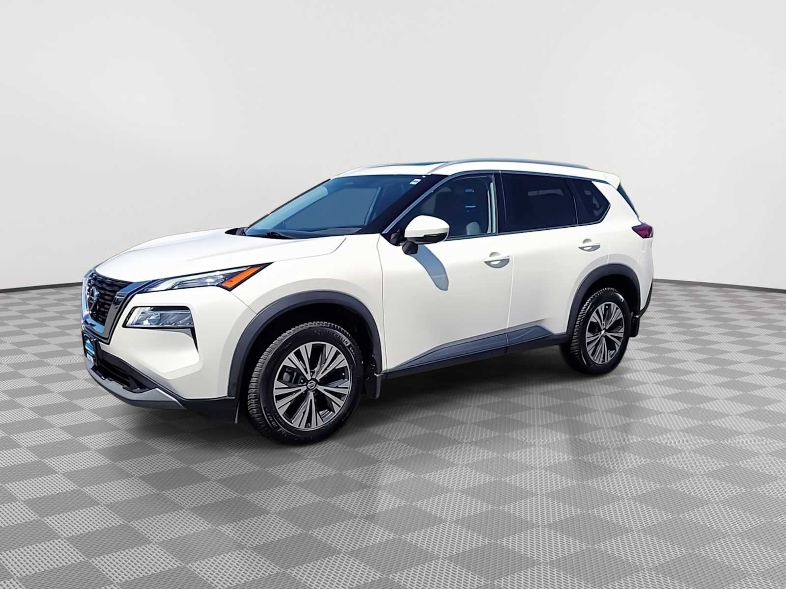 Thumbnail: 2021 Nissan Rogue - 4