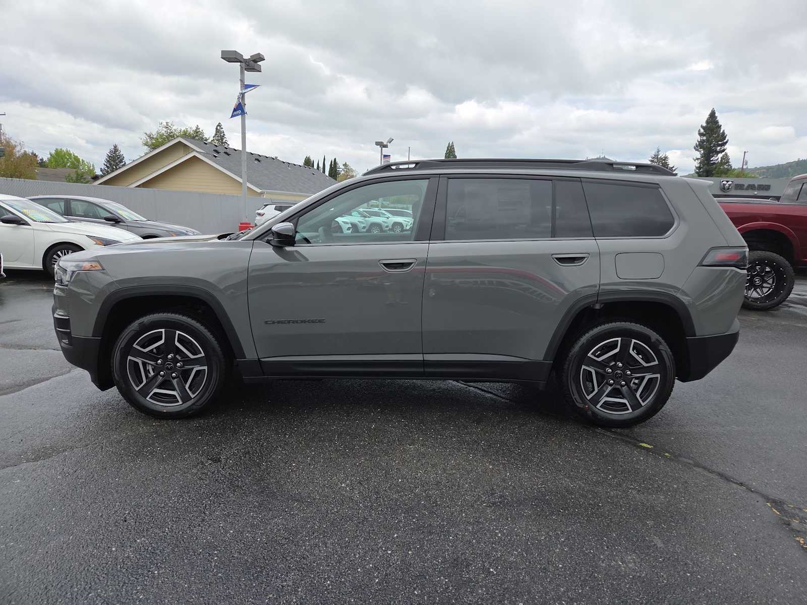 Thumbnail: 2026 Jeep Cherokee - 11