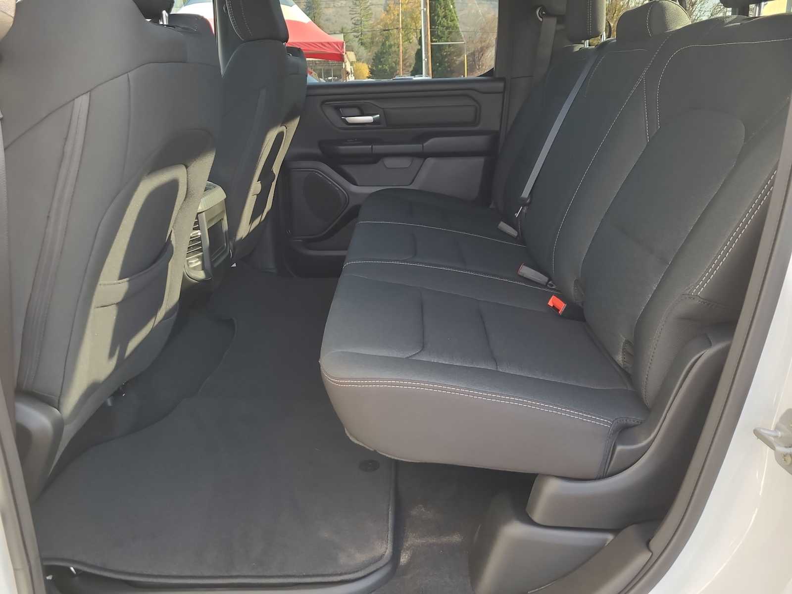 Thumbnail: 2025 RAM 1500 - 21