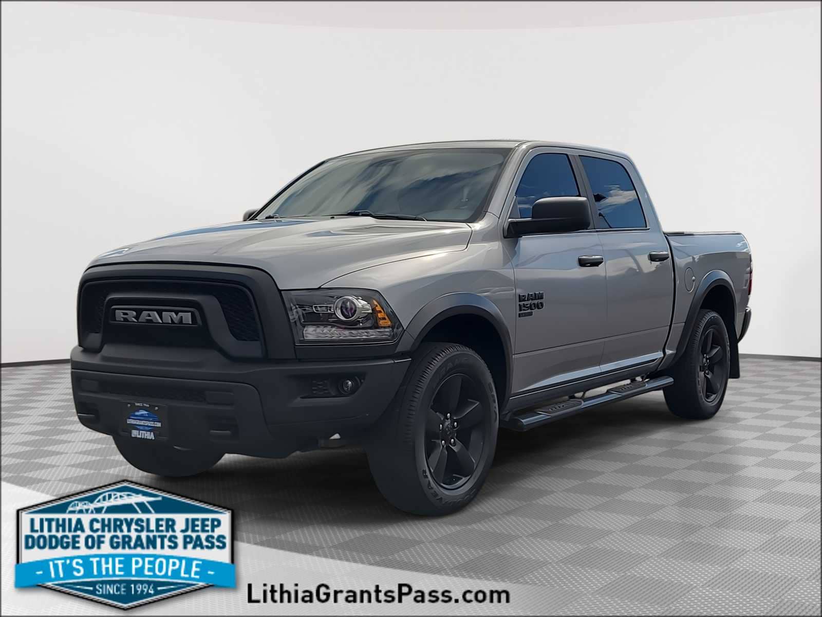 Thumbnail: 2020 RAM 1500 Classic - 1