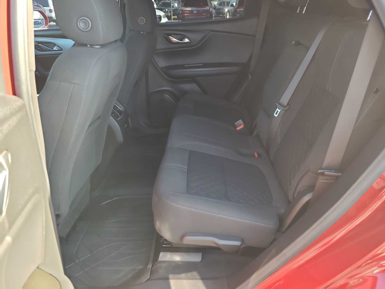 Thumbnail: 2020 Chevrolet Blazer - 21