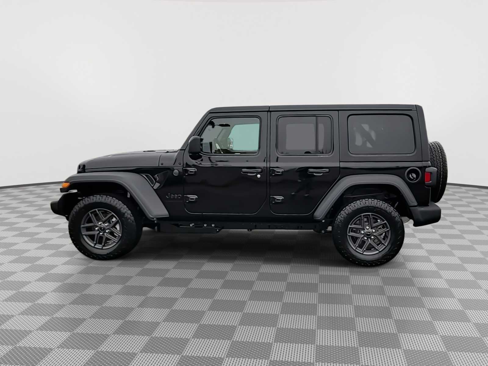 Thumbnail: 2026 Jeep Wrangler - 5