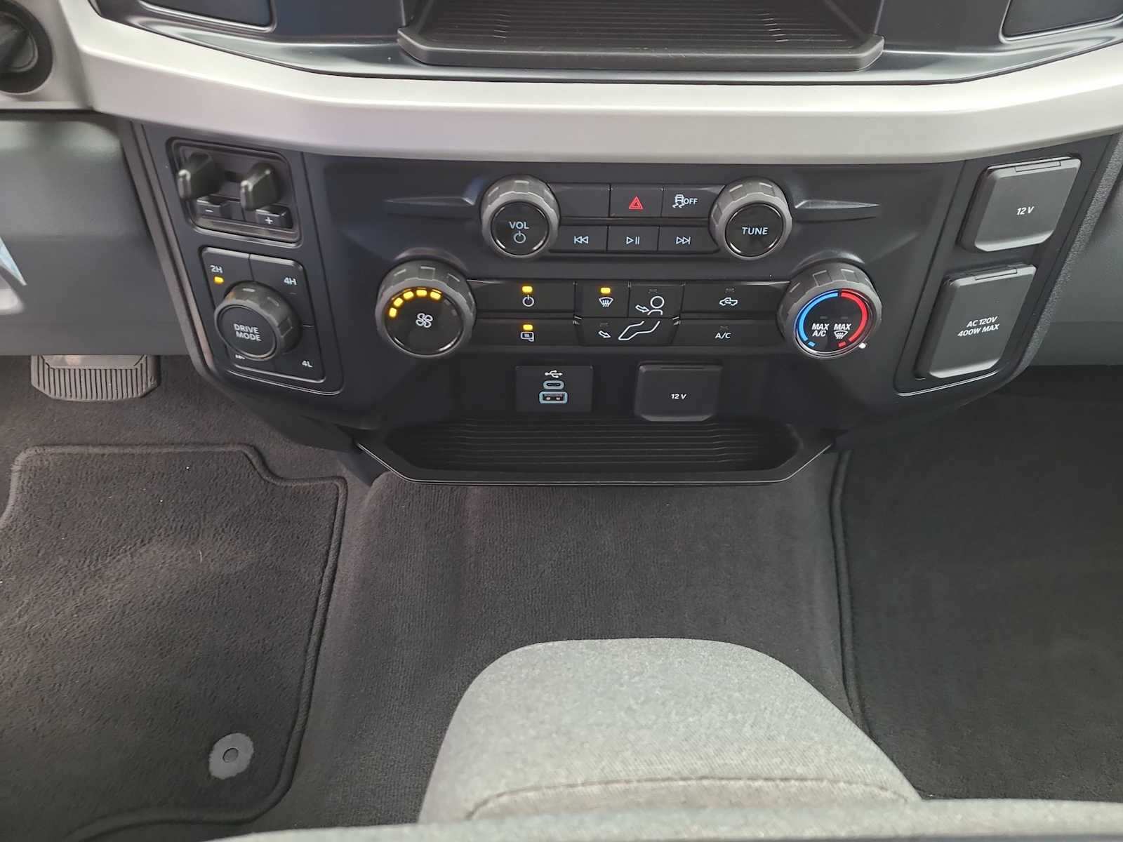 Thumbnail: 2025 Ford Econoline - 25