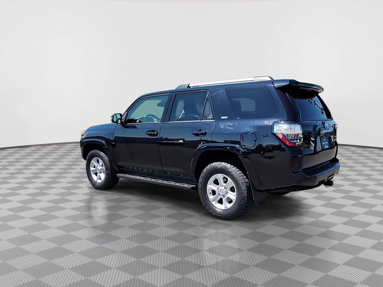 Thumbnail: 2024 Toyota 4Runner - 6