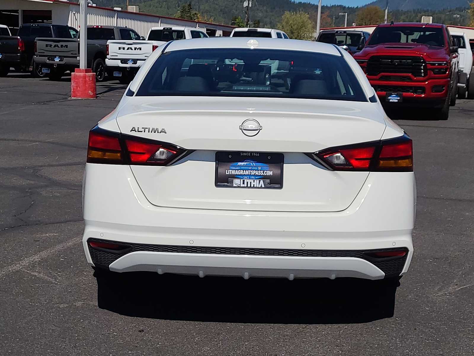 Thumbnail: 2025 Nissan Altima - 13