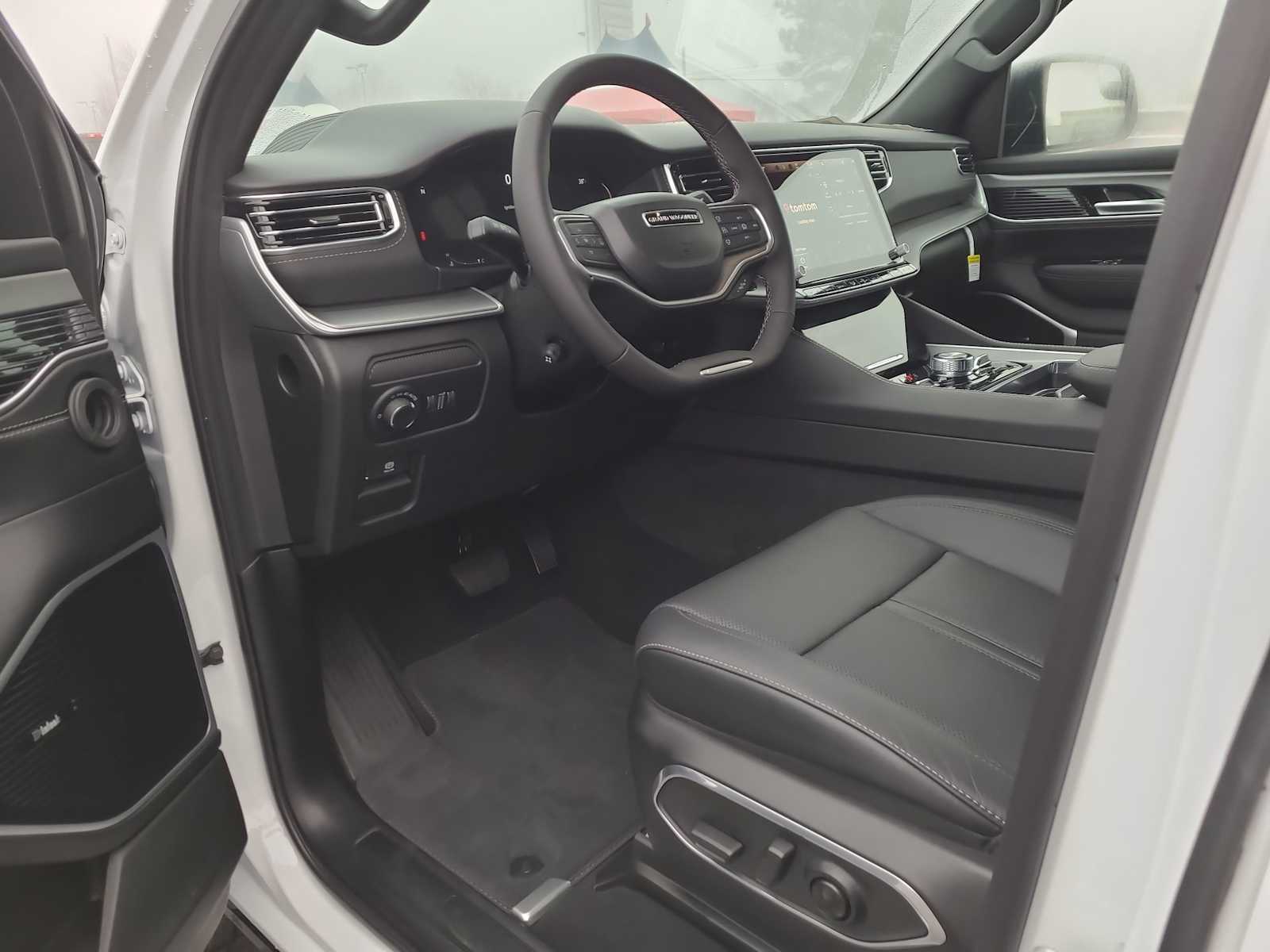 Thumbnail: 2026 Jeep Grand Wagoneer - 10