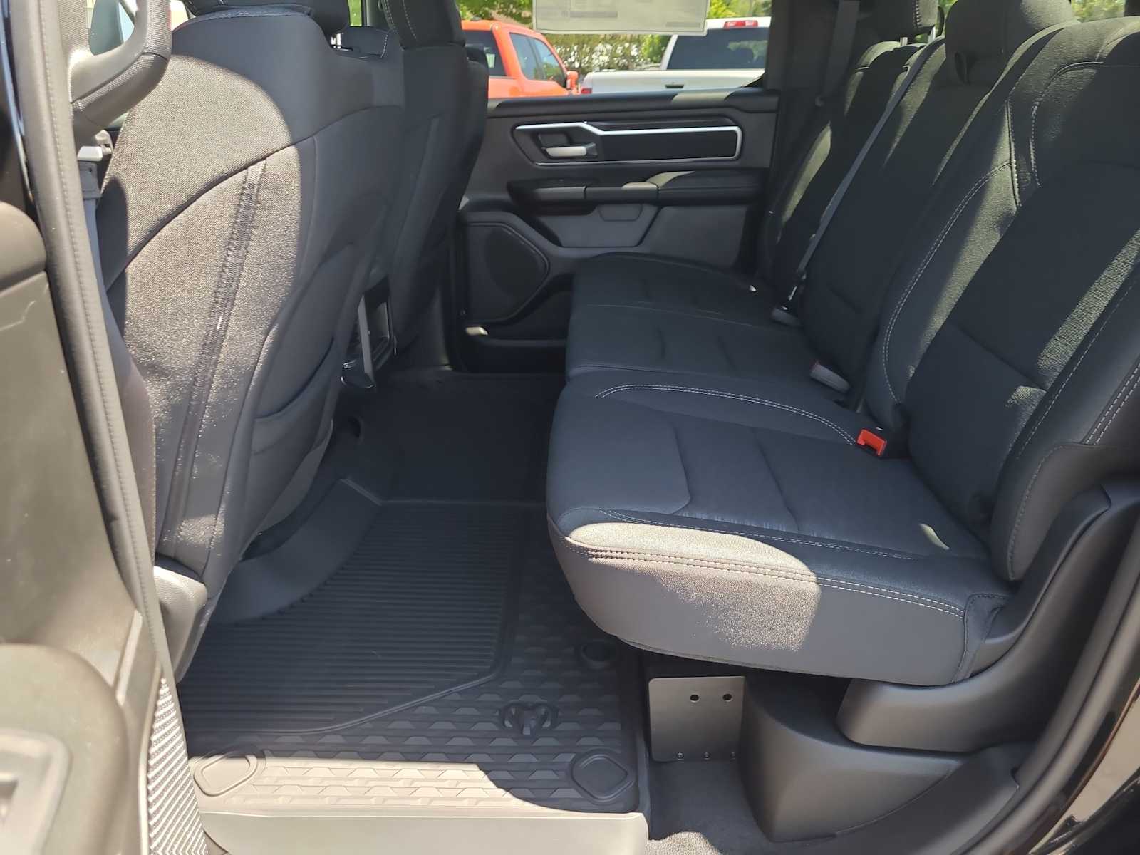 Thumbnail: 2025 RAM 1500 - 21