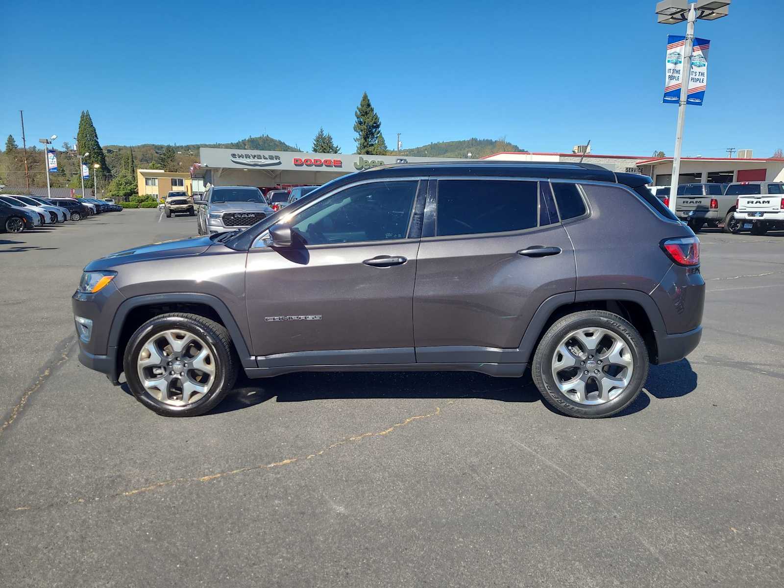 Thumbnail: 2019 Jeep Compass - 11