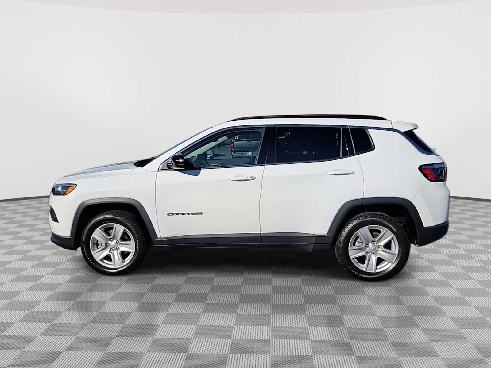 Thumbnail: 2022 Jeep Compass - 5