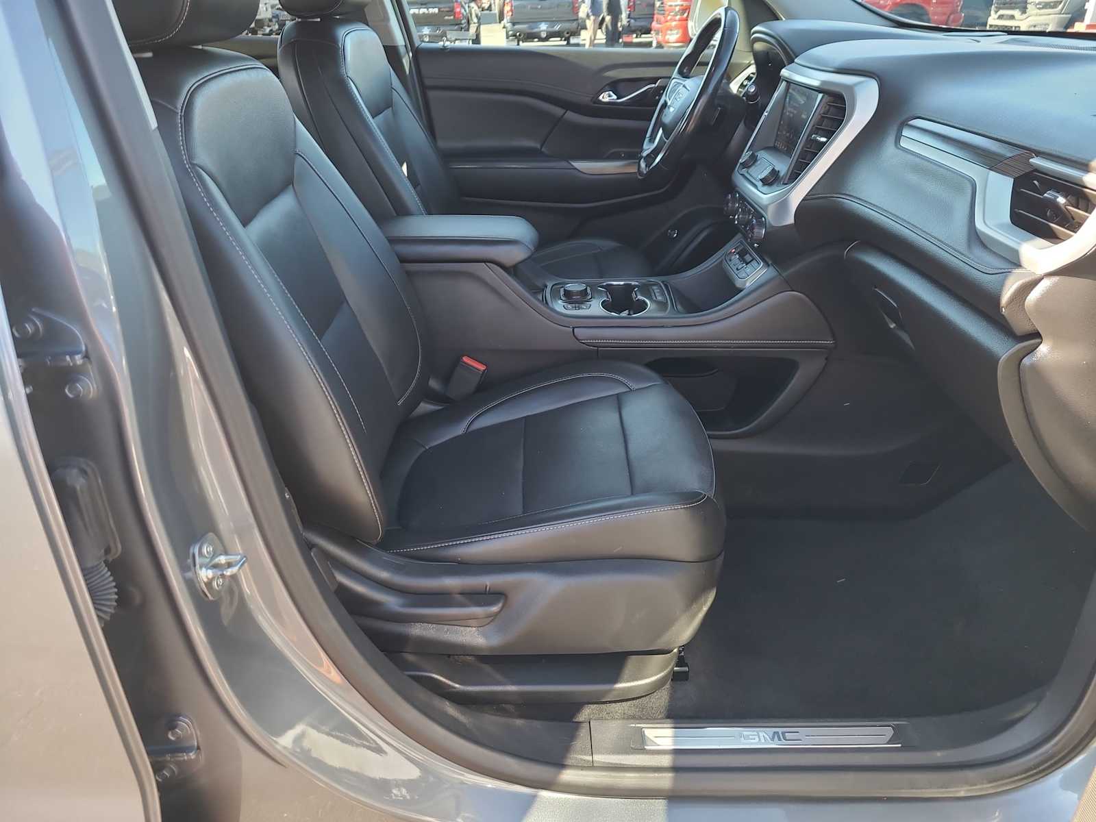 Thumbnail: 2021 GMC Acadia - 22