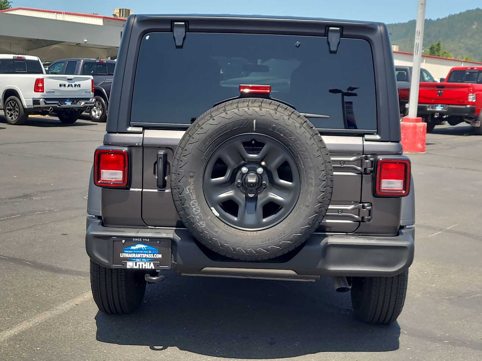 Thumbnail: 2025 Jeep Wrangler - 13