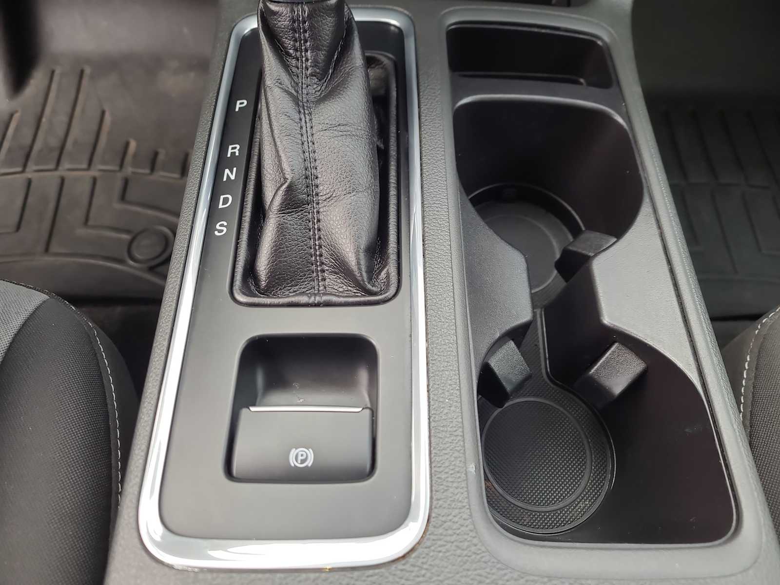 Thumbnail: 2018 Ford Escape - 25