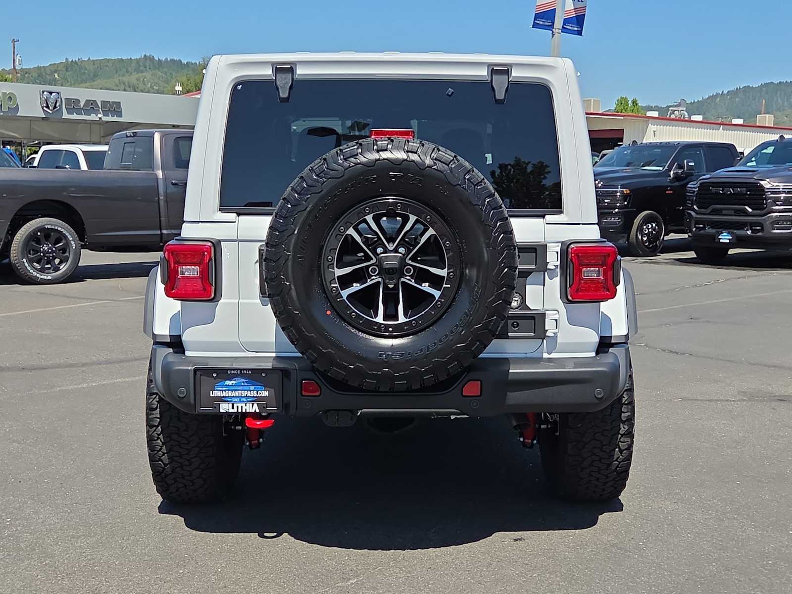 Thumbnail: 2026 Jeep Wrangler - 13