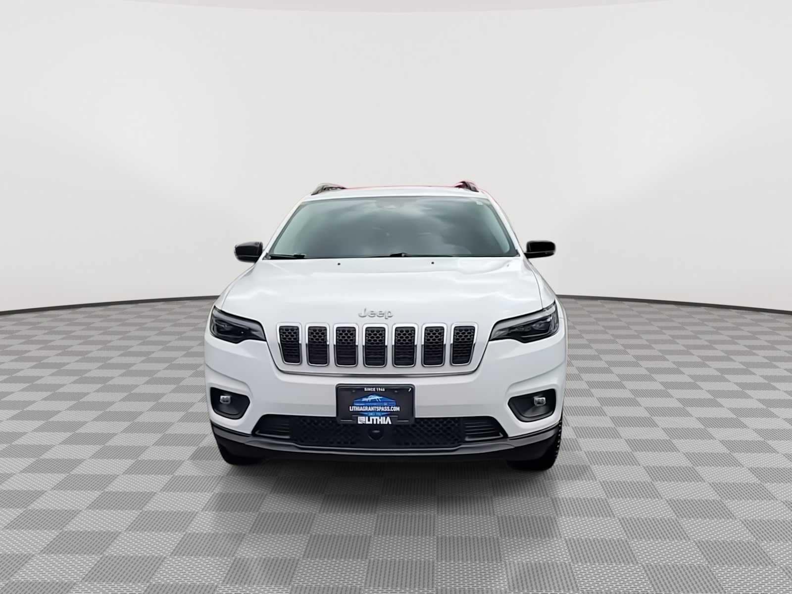 Thumbnail: 2022 Jeep Cherokee - 3