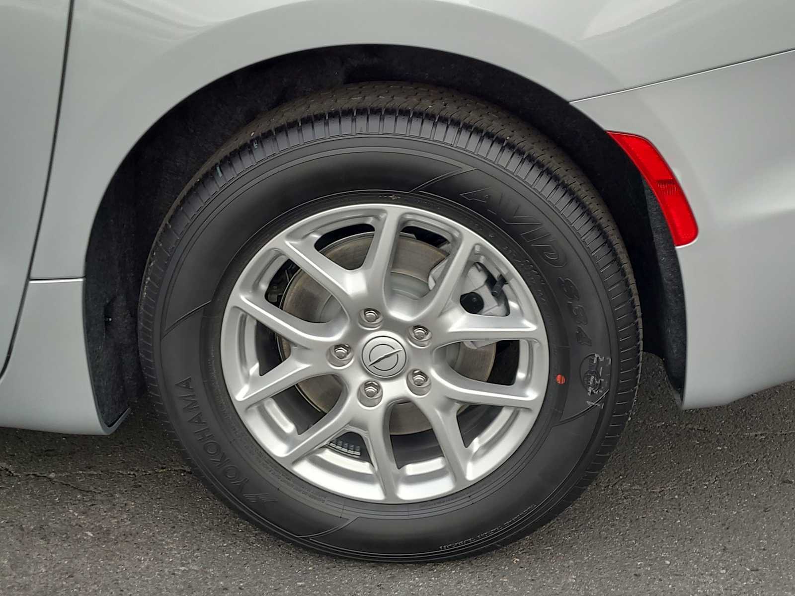 Thumbnail: 2026 Chrysler Pacifica - 16