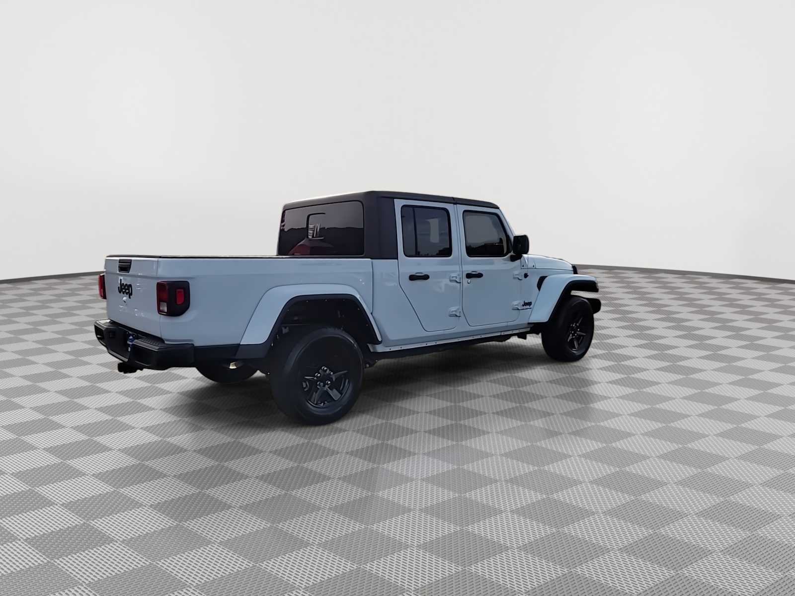 Thumbnail: 2023 Jeep Gladiator - 8