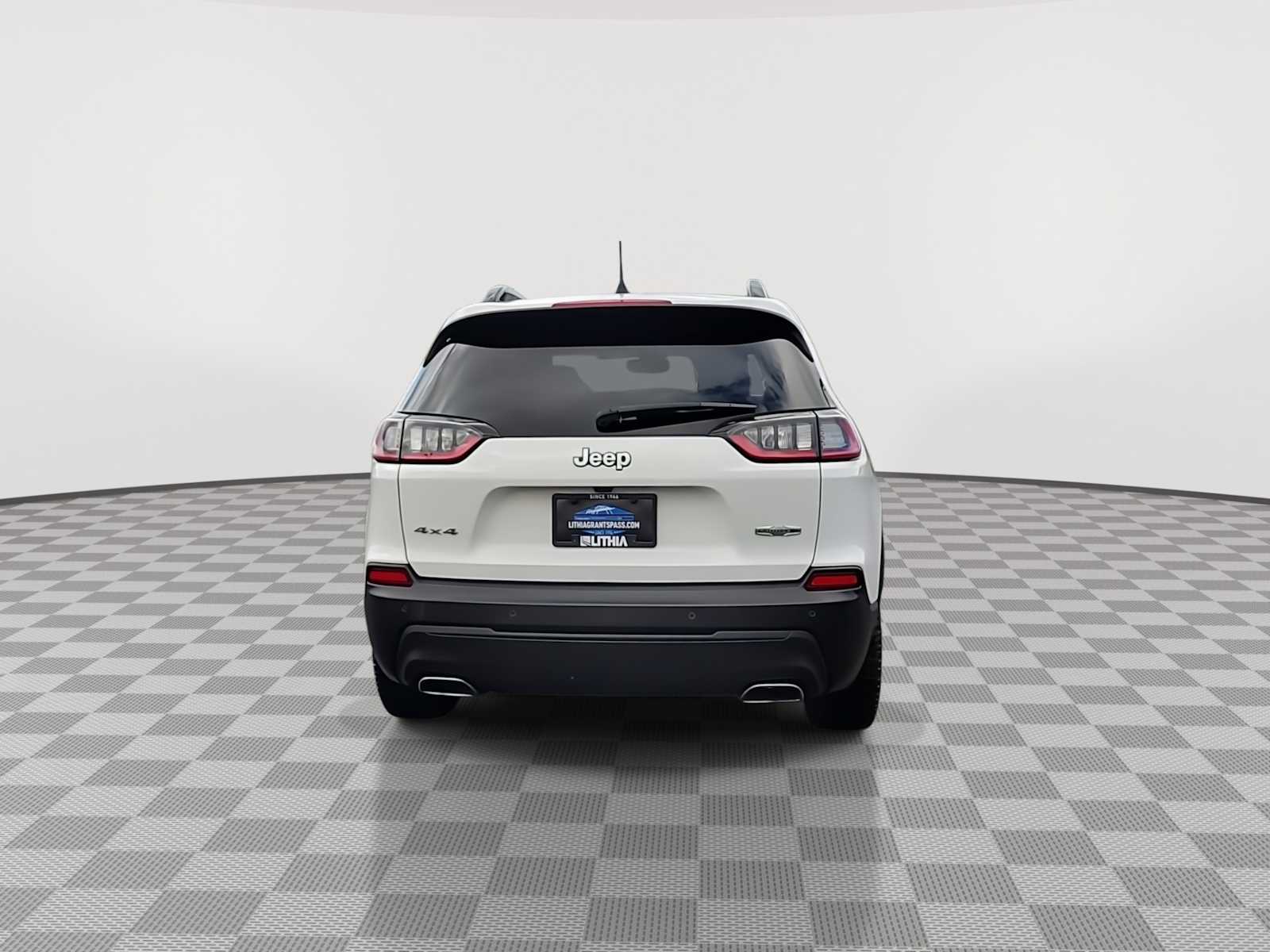 Thumbnail: 2022 Jeep Cherokee - 7