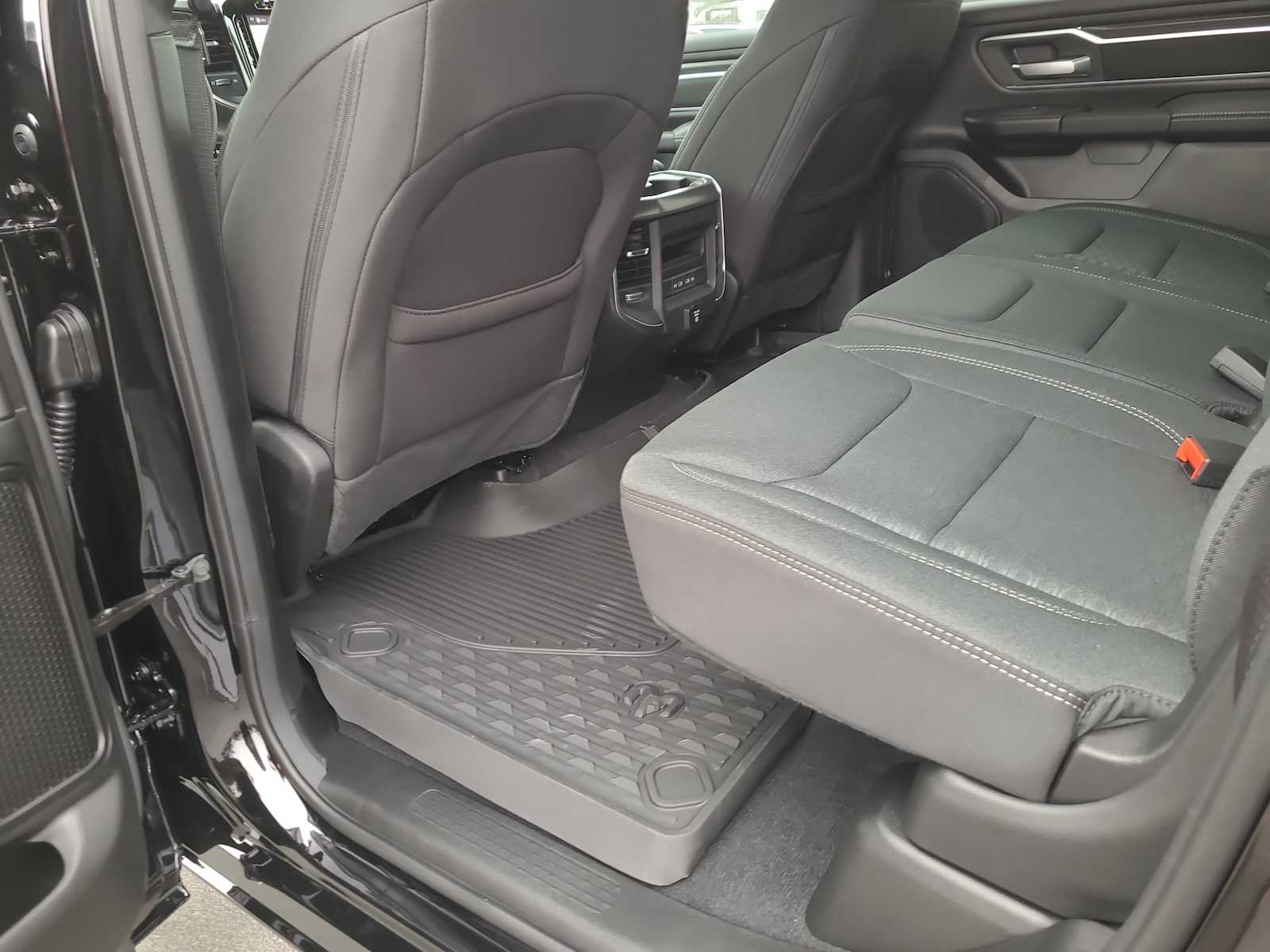 Thumbnail: 2026 RAM 1500 - 20