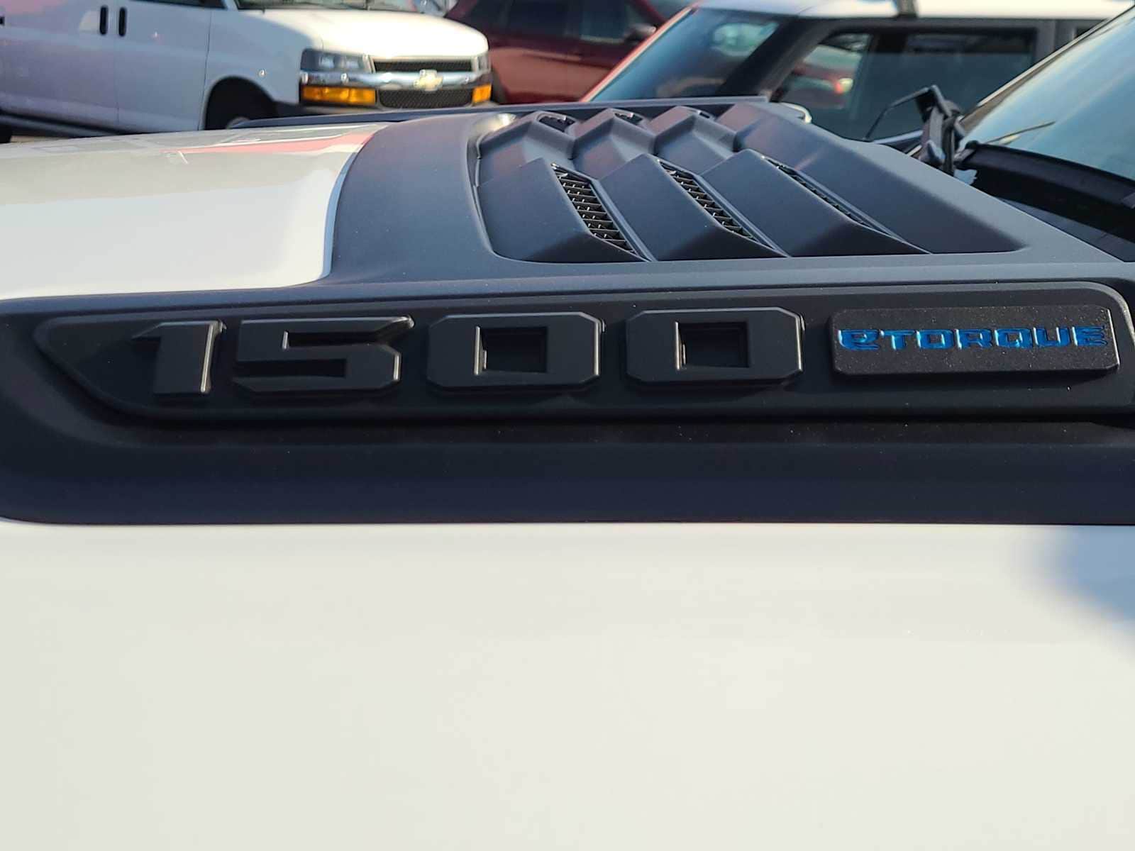 Thumbnail: 2025 RAM 1500 - 15