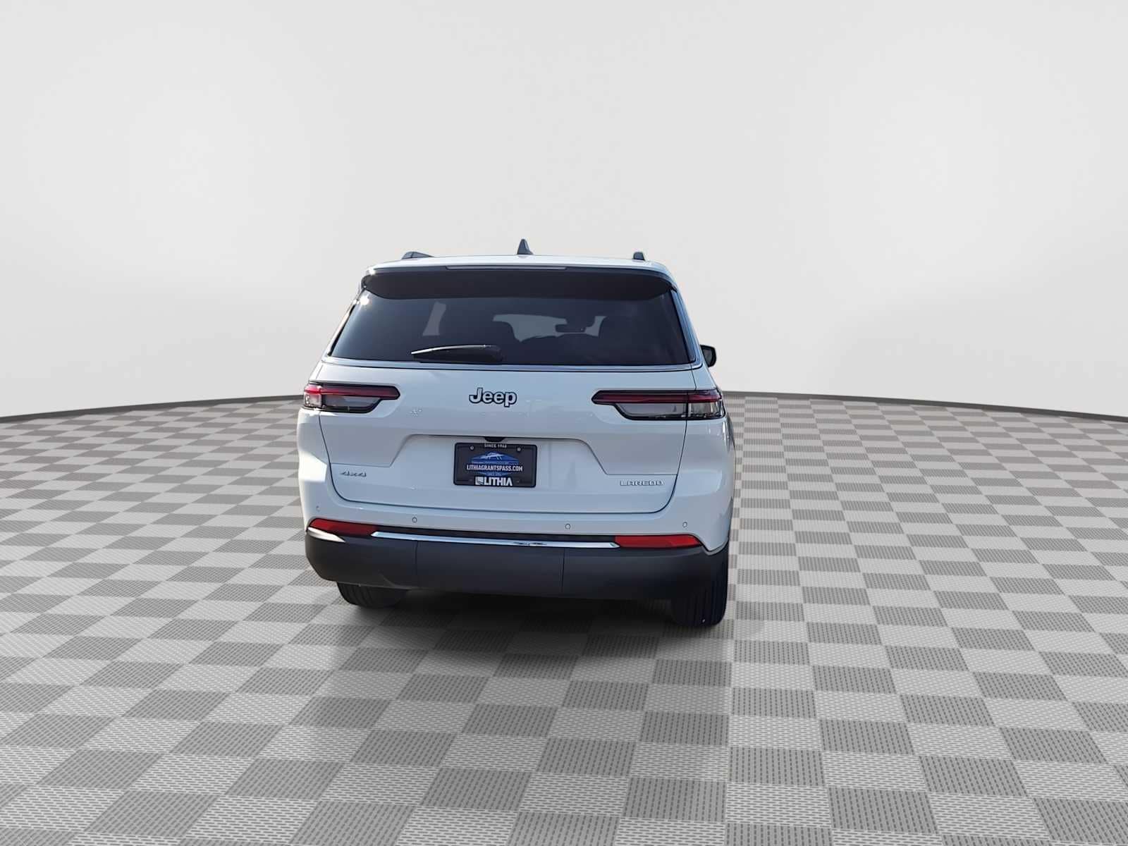 Thumbnail: 2025 Jeep Grand Cherokee - 7