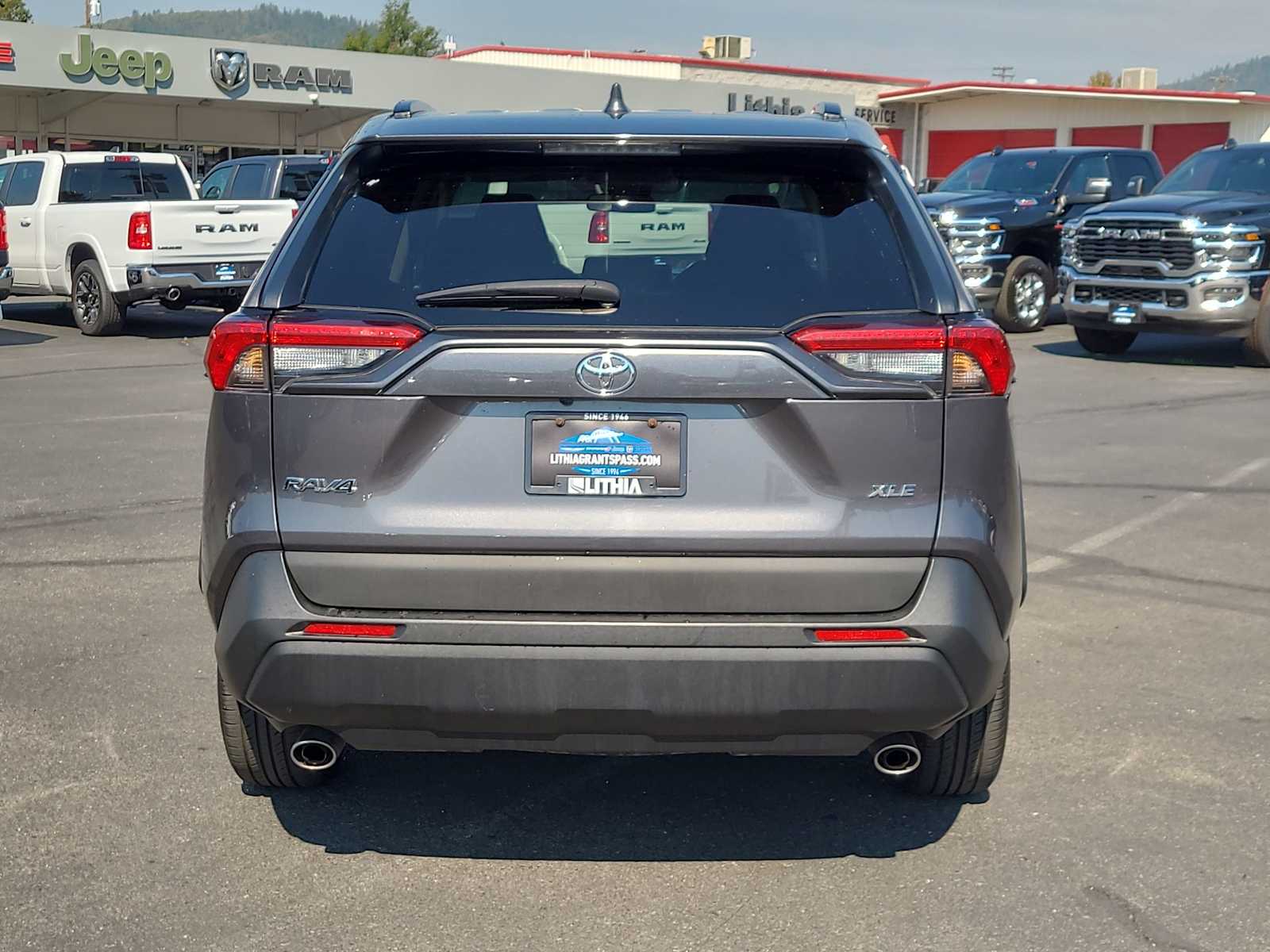 Thumbnail: 2021 Toyota RAV4 - 13