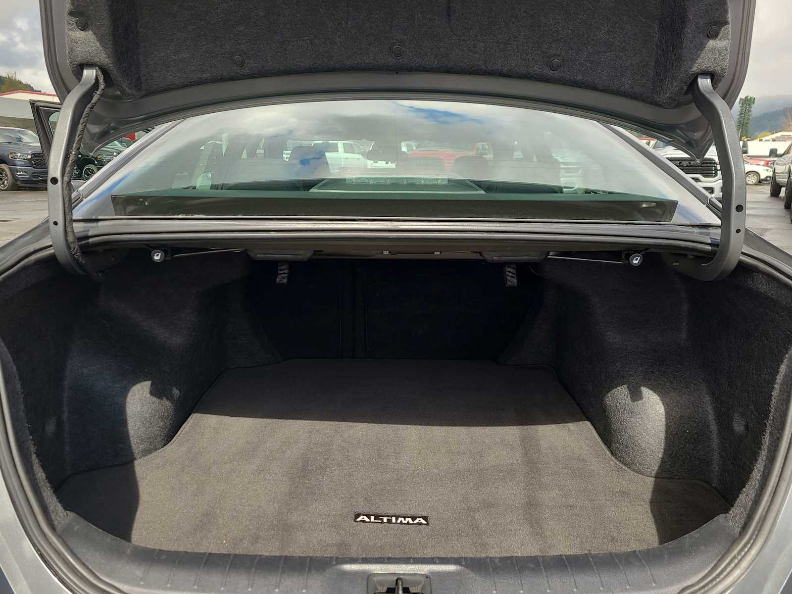 Thumbnail: 2025 Nissan Altima - 27