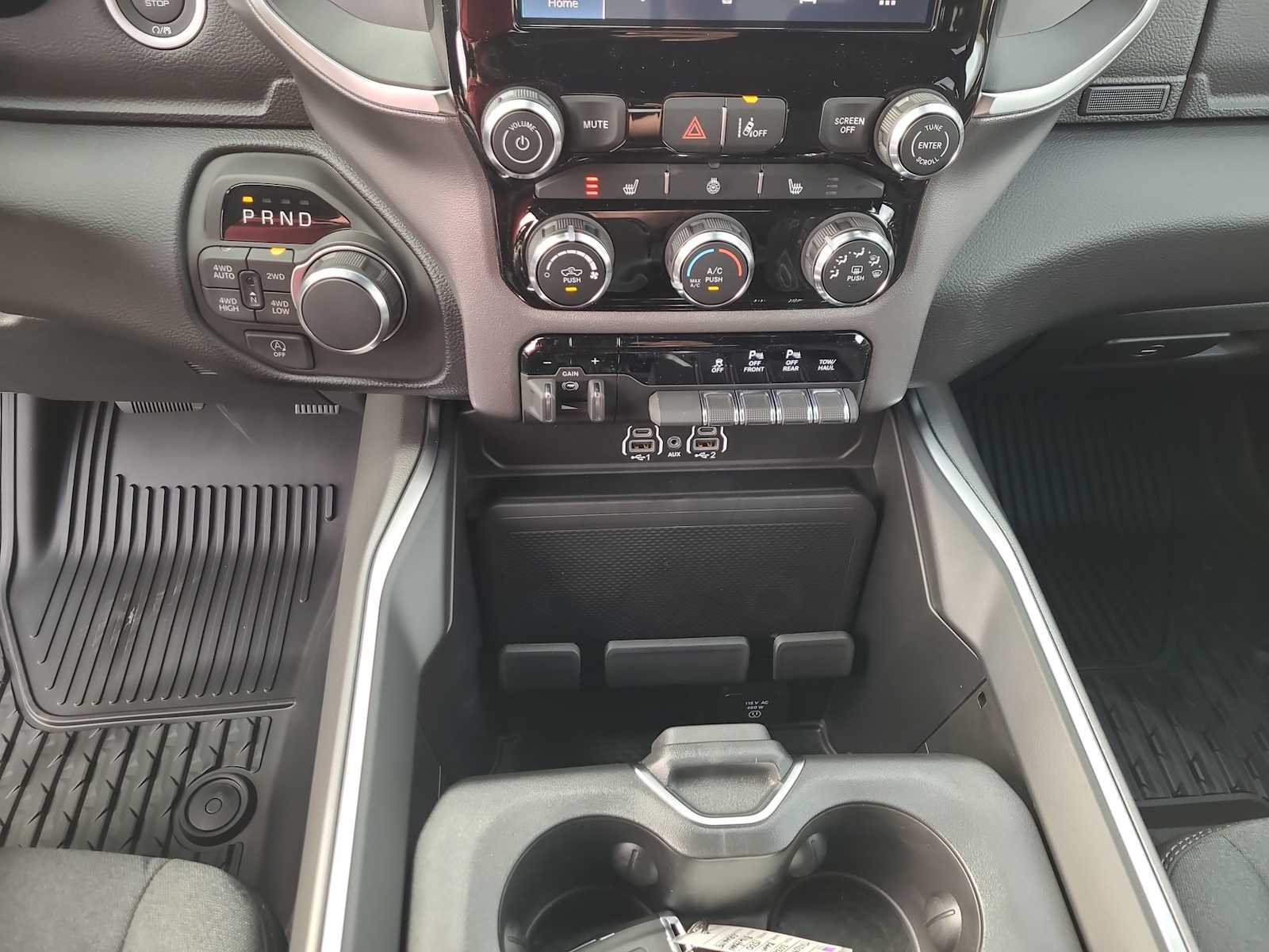 Thumbnail: 2026 RAM 1500 - 25